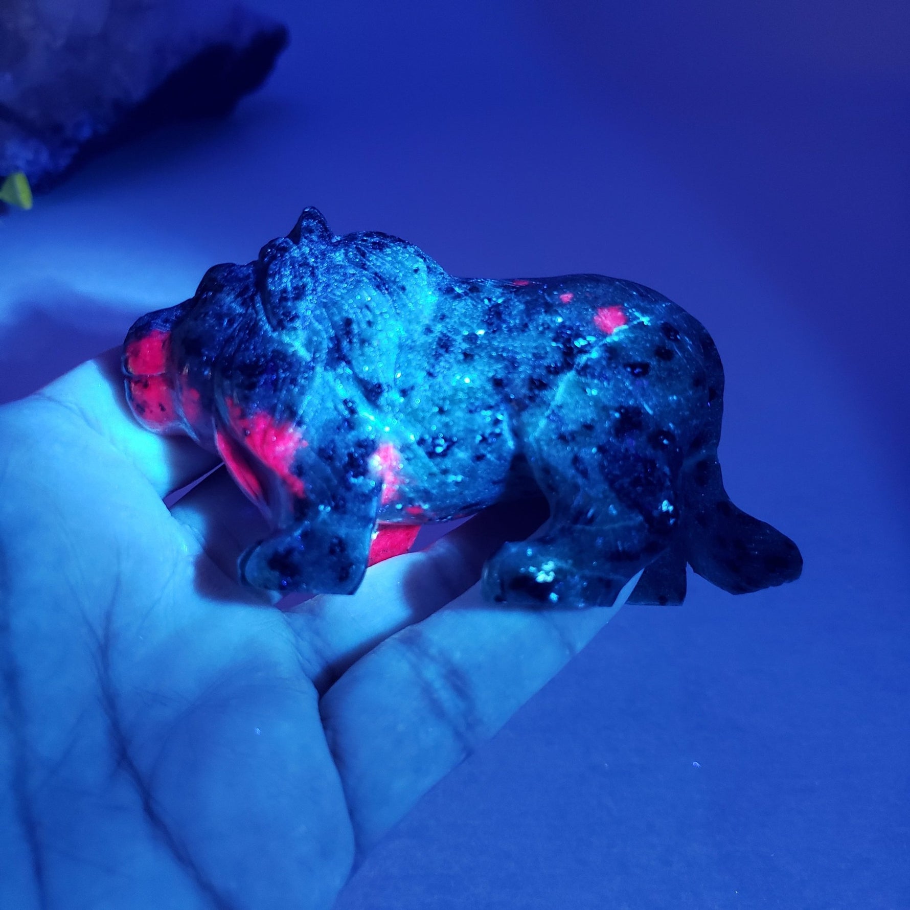 Ruby Zoisite Lion Carving | Unheated, Natural, Fluorescent | 306.2 gr | Tanzania