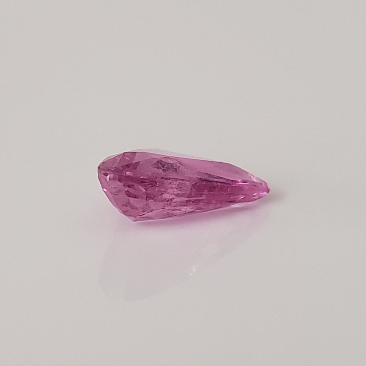   Sapphire | Freeform Cut | Pink | 10.5x7.3mm 2.1ct 