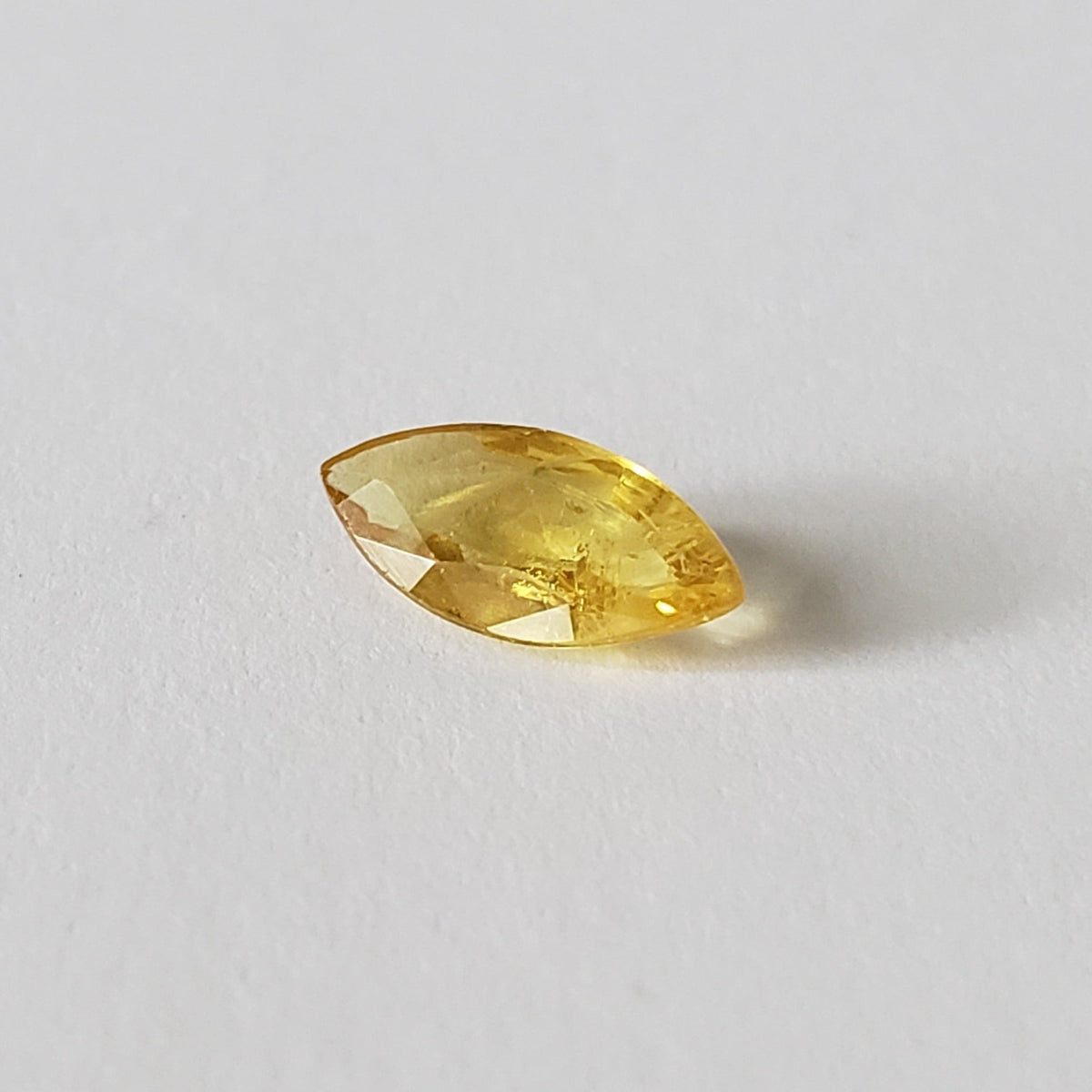 Sapphire | Marquise Cut | Yellow | 10.5x5mm 3