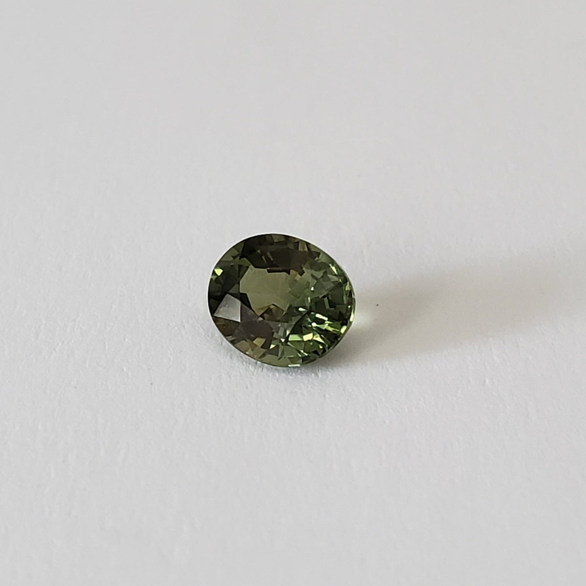 Sapphire | Oval Cut | Lime Green | 6.5x5mm 1.0ct