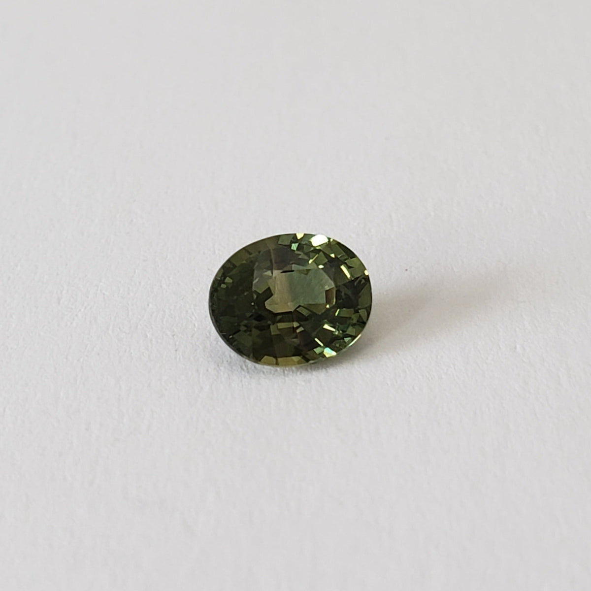 Sapphire | Oval Cut | Lime Green | 6.5x5mm 1.0ct