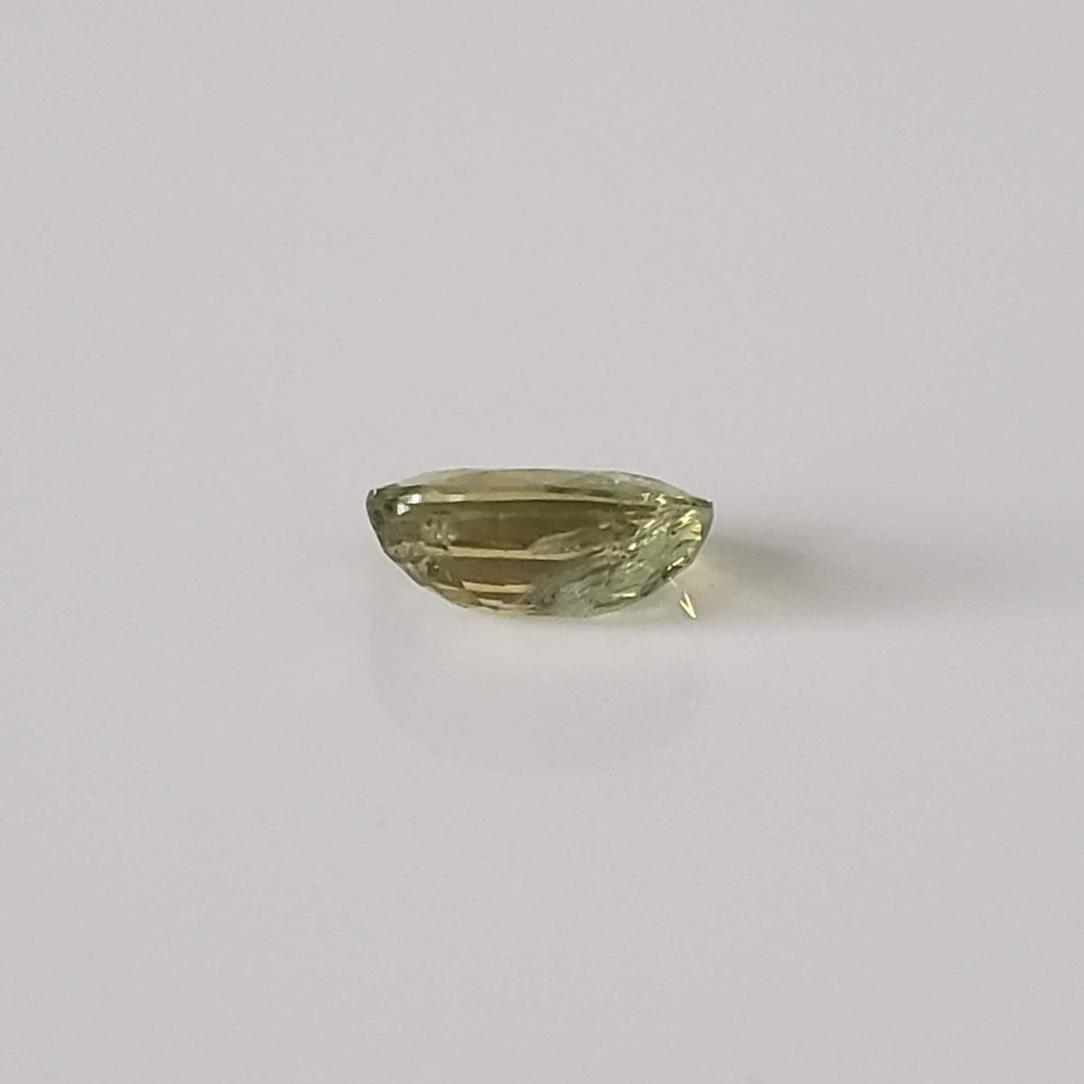 Sapphire | Oval Cut | Lime Green | 8.8x6.8mm 2.15ct | Africa 6