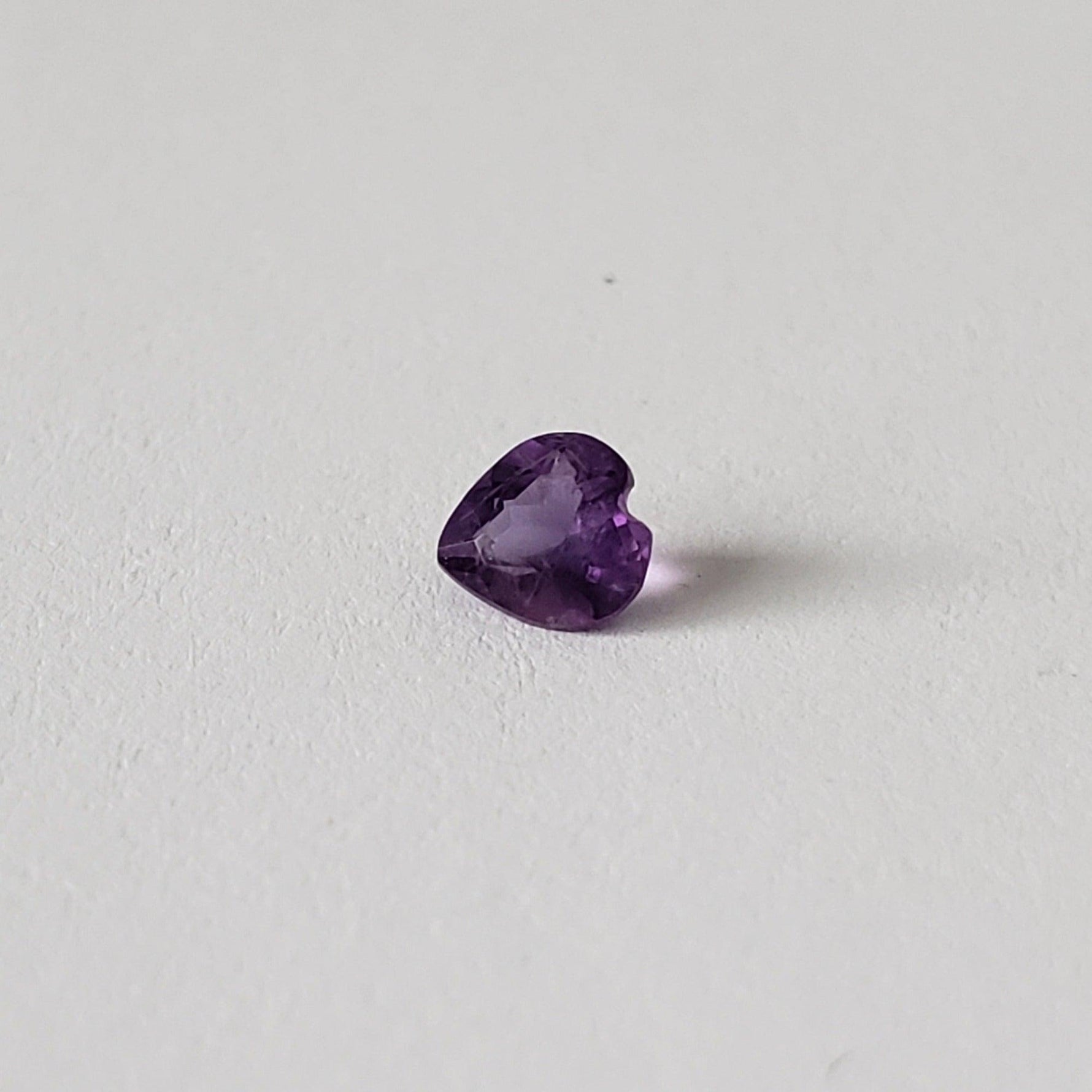  Amethyst | Heart Shape Cut | Purple | 4.8x4.6mm 0.32ct | SO24 