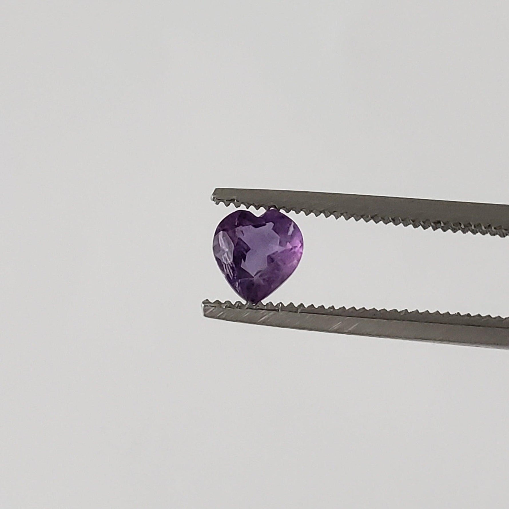  Amethyst | Heart Shape Cut | Purple | 4.8x4.6mm 0.32ct | SO24 1