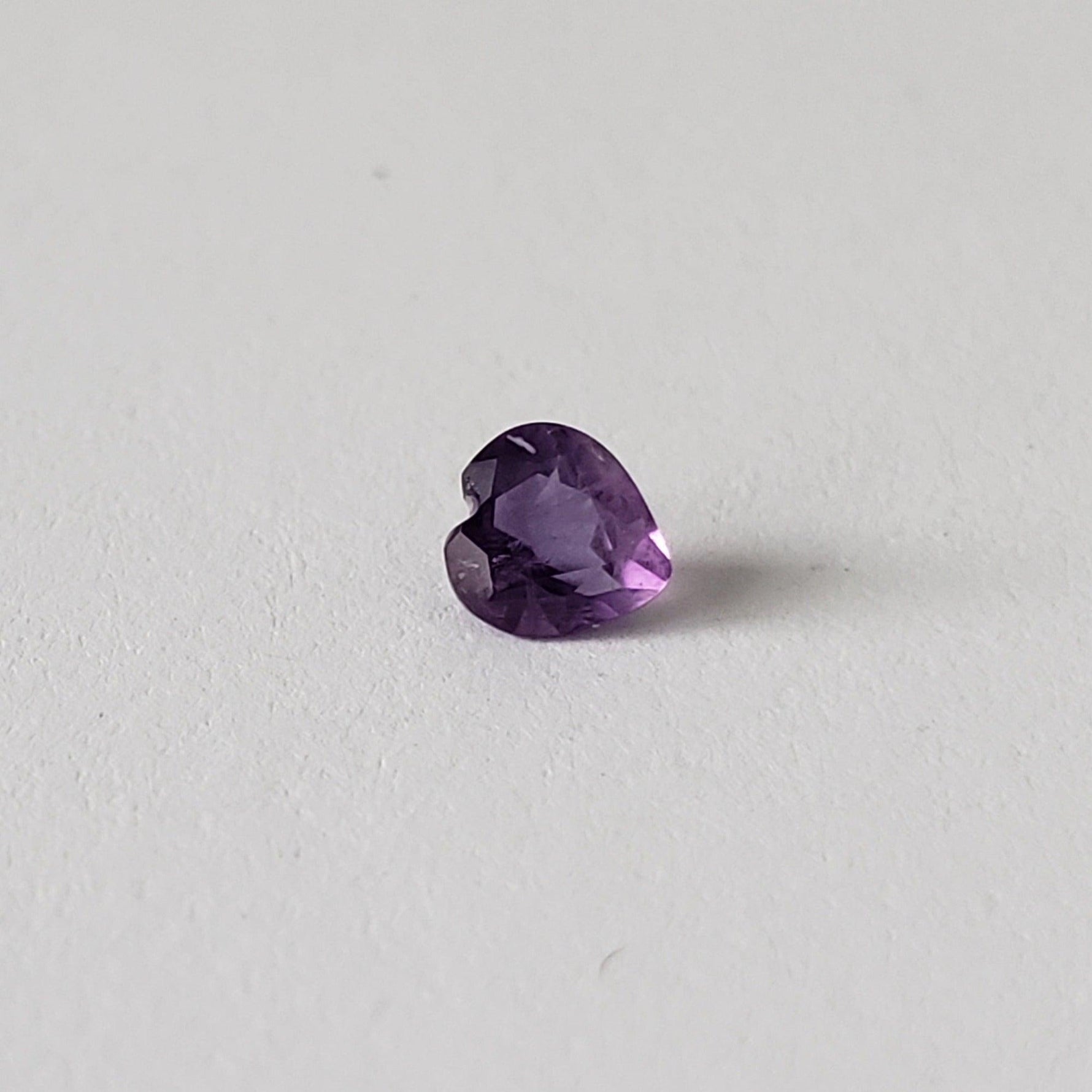  Amethyst | Heart Shape Cut | Purple | 4.8x4.6mm 0.32ct | SO24 4