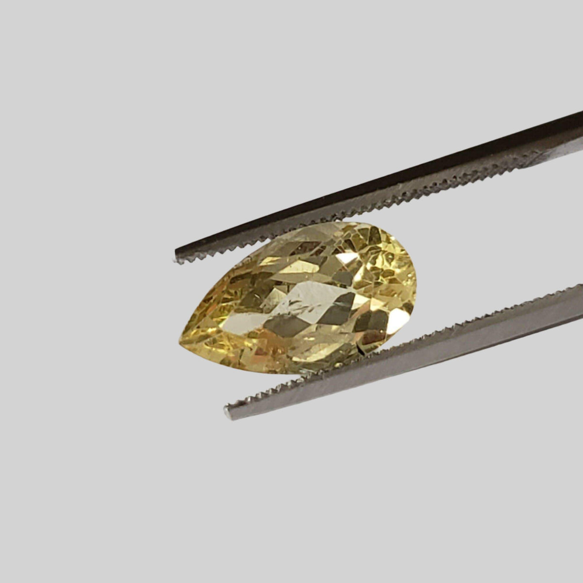  Apatite | Pear Shape Cut | Lemon Yellow | 12x6.4mm 2.74ct 