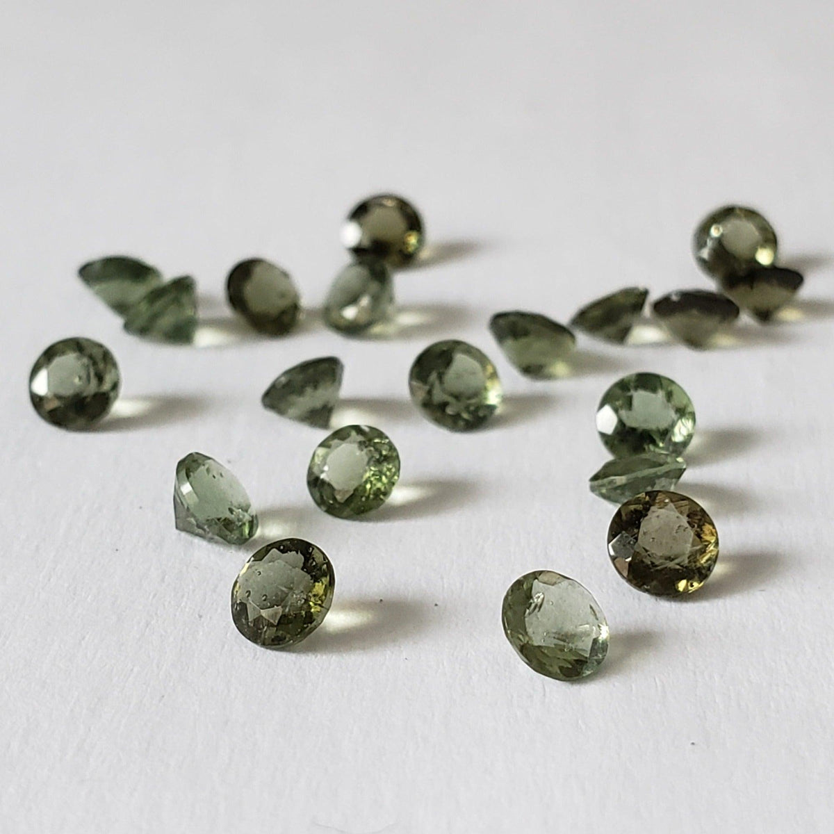  Authentic Moldavite | Round Cut | 4mm | Chlum Region, Czech Republic | SO24 5