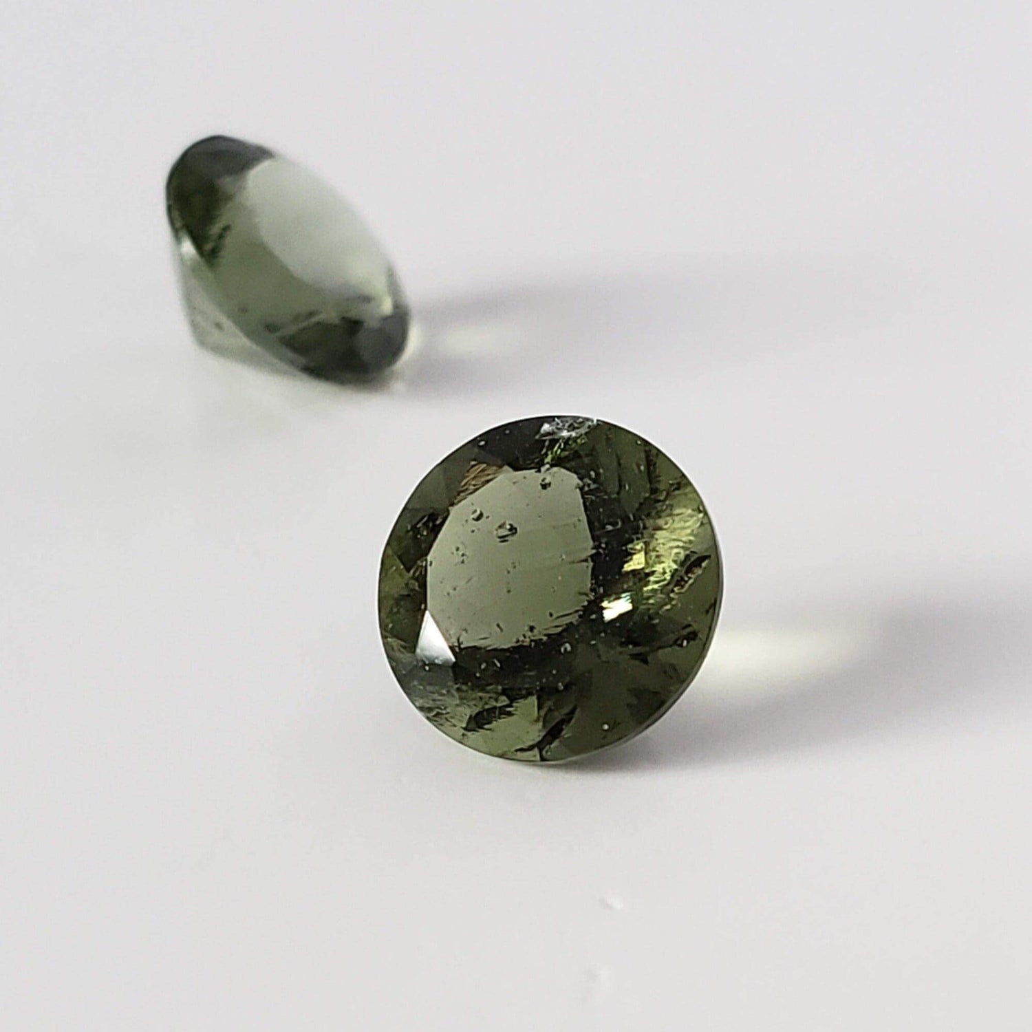  Authentic Moldavite | Round Cut | 8mm | Chlum Region, Czech Republic 