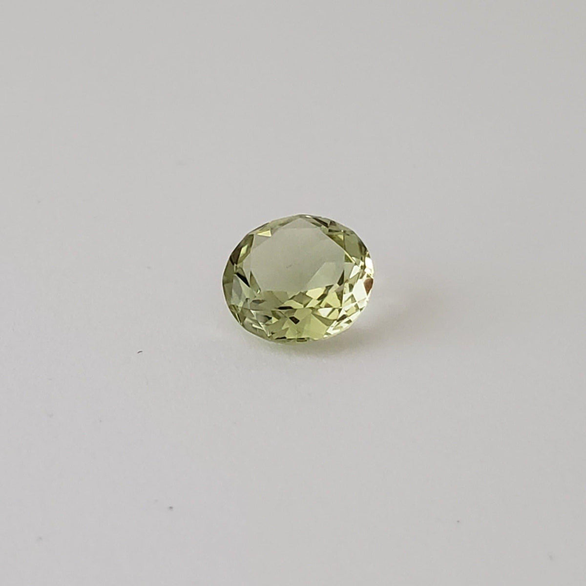  Beryl | Round Facet | Yellow Green | 7.3mm 1.19ct 3