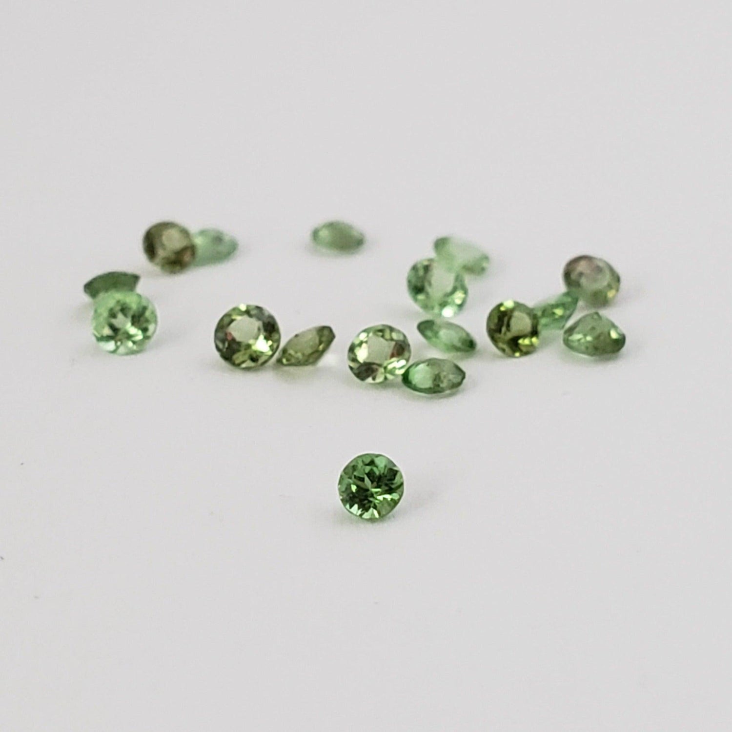  Chrome Tourmaline | Round Cut | Green | 2mm | SO24 