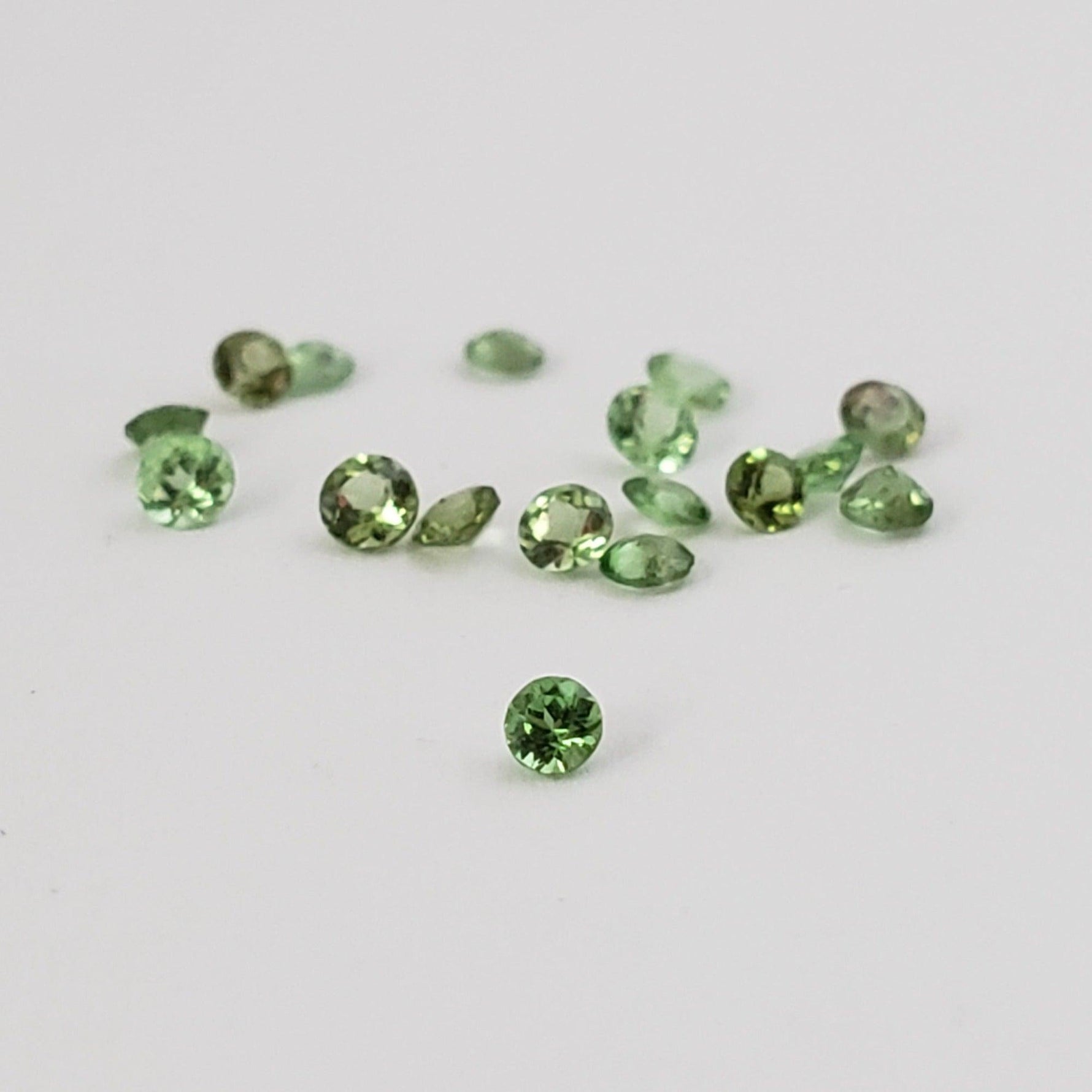  Chrome Tourmaline | Round Cut | Green | 2mm | SO24 