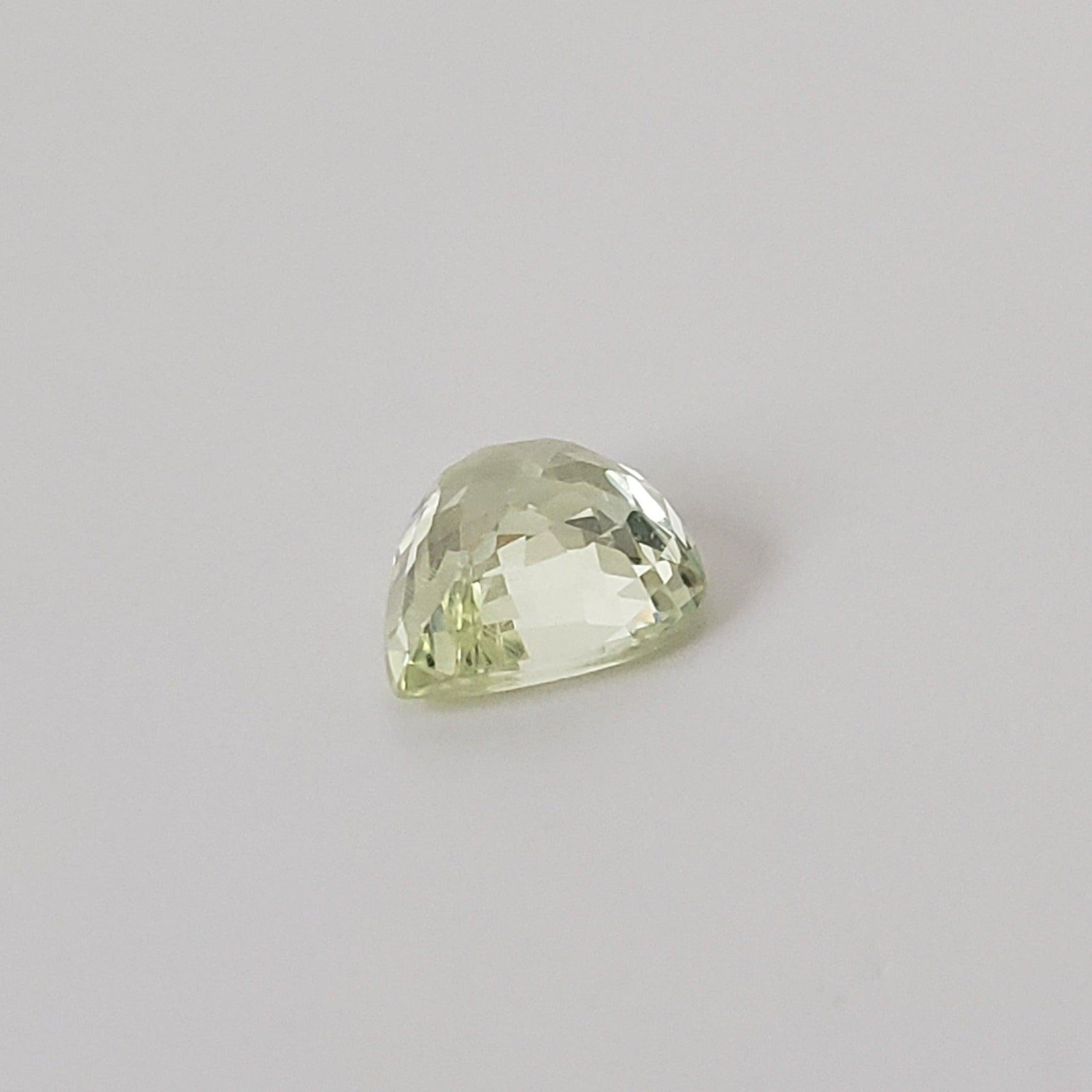  Chrysoberyl | Pear Shape Cut | Lemon Green | 7.3x6mm 1.0ct | SO24 6