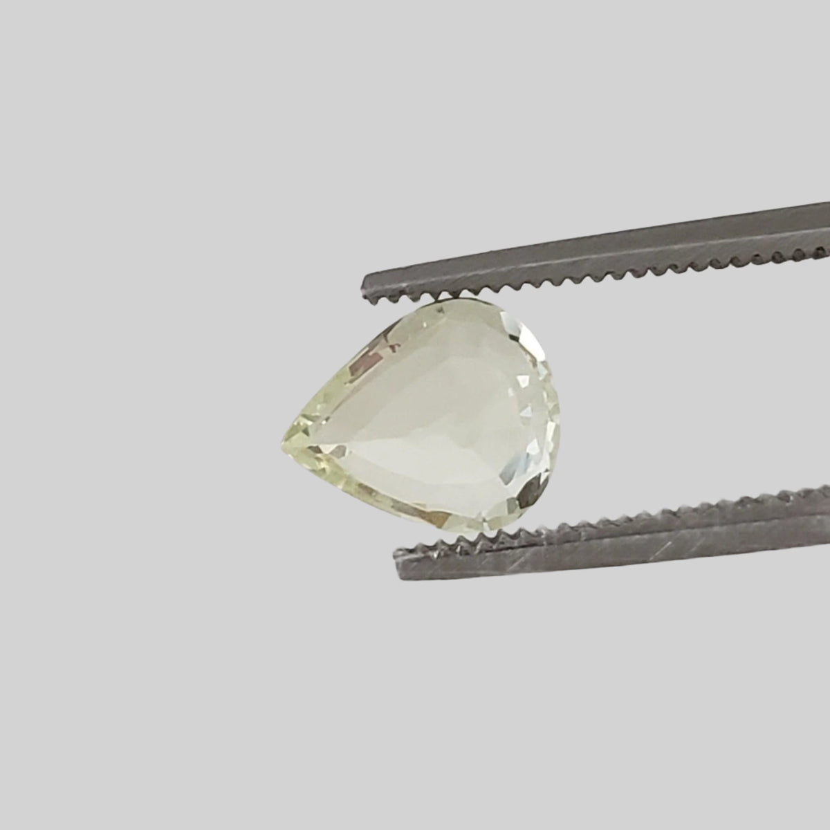  Chrysoberyl | Pear Shape Cut | Lemon Green | 7.3x6mm 1.0ct | SO24 1