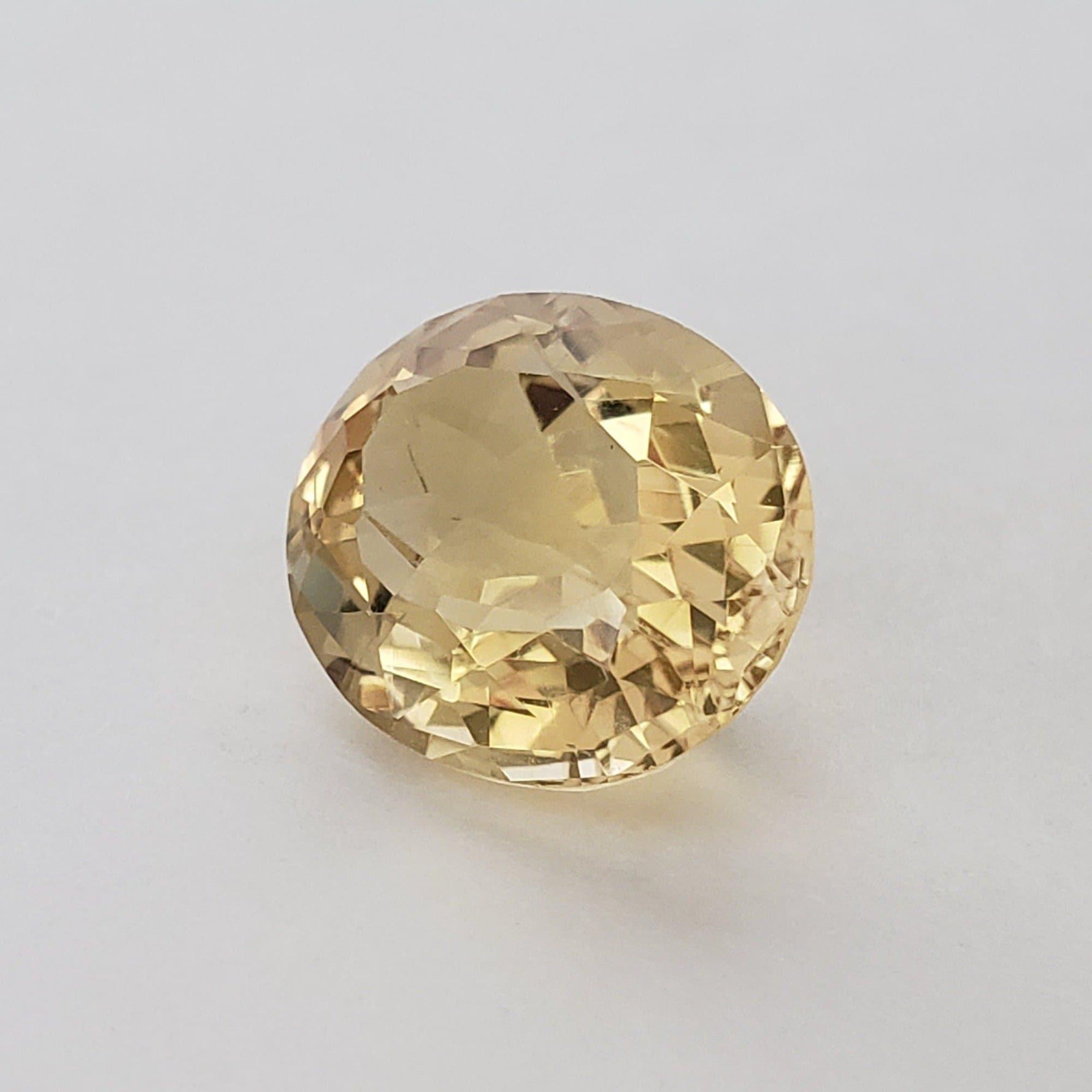  Citrine | Unheated Citrine | Oval Facet | Golden Yellow | 15.5x12.9mm 9.66ct | Madagascar | SO24 2