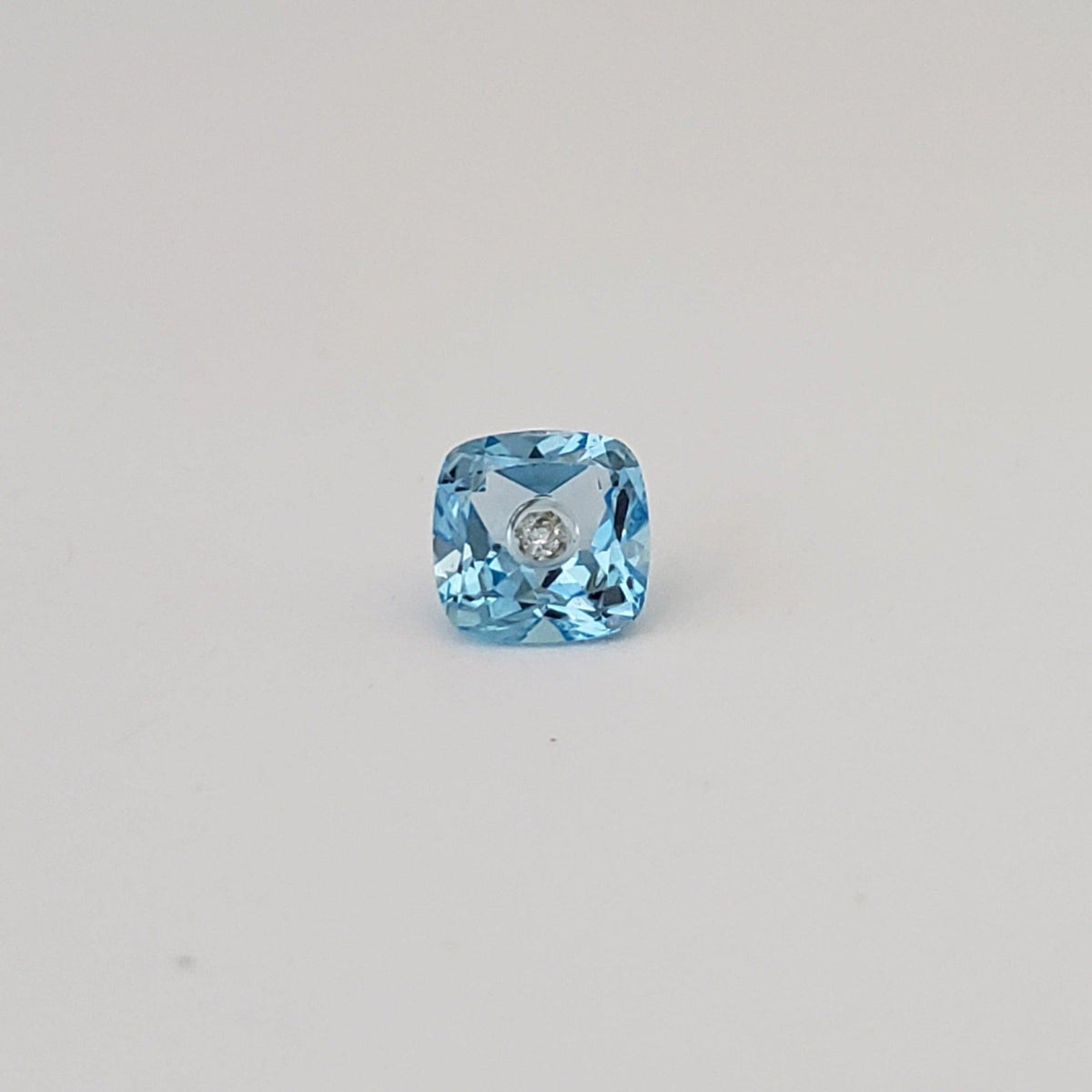  Diamond in Topaz | Cushion Cut | Sky Blue | 6 mm 1.30ct 3
