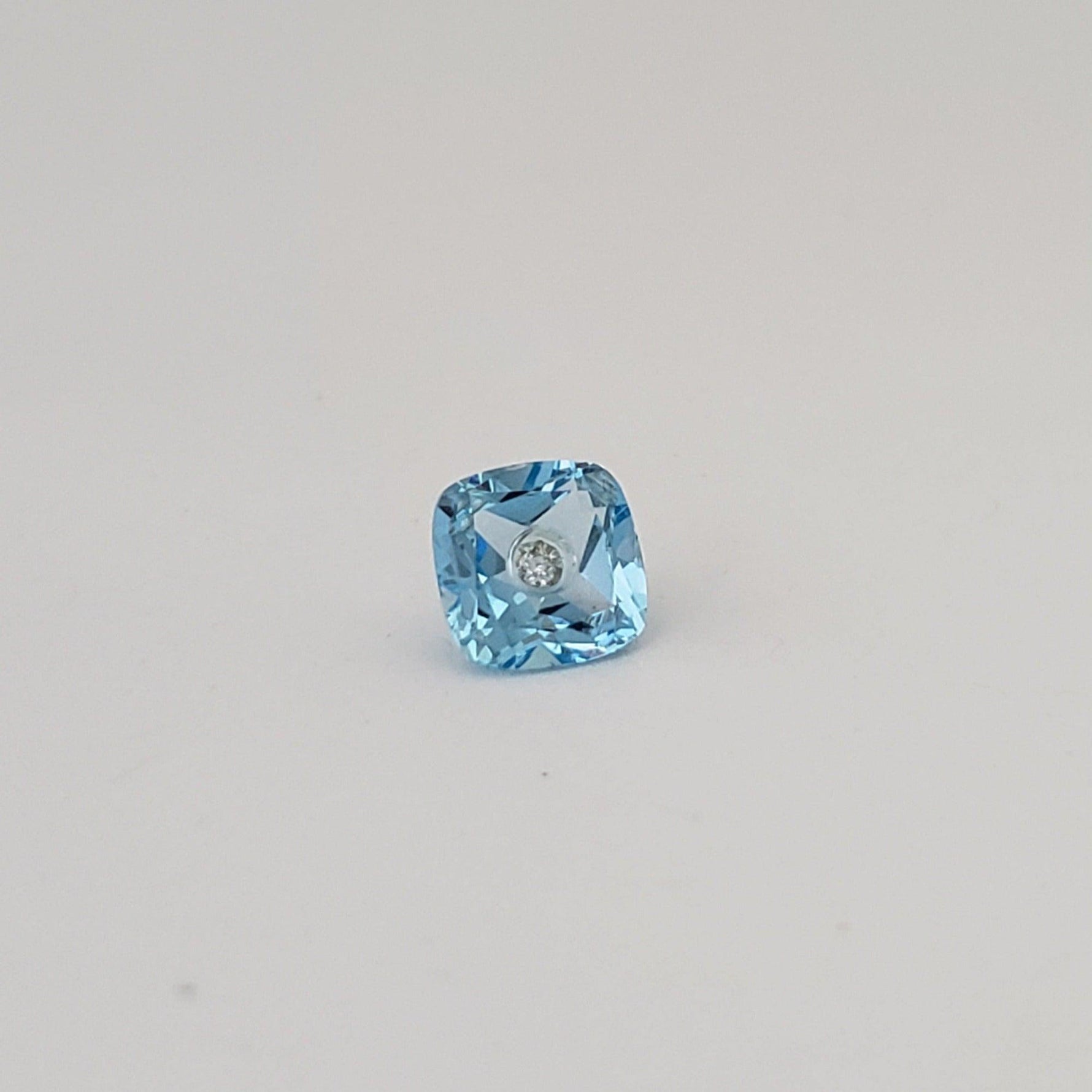  Diamond in Topaz | Cushion Cut | Sky Blue | 6 mm 1.30ct 2