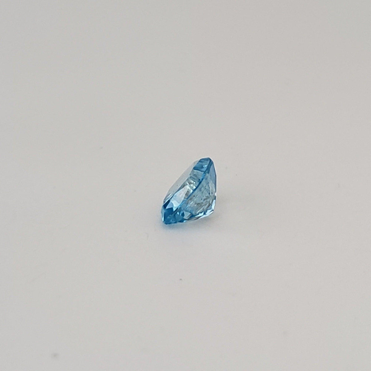  Diamond in Topaz | Cushion Cut | Sky Blue | 6 mm 1.30ct 5