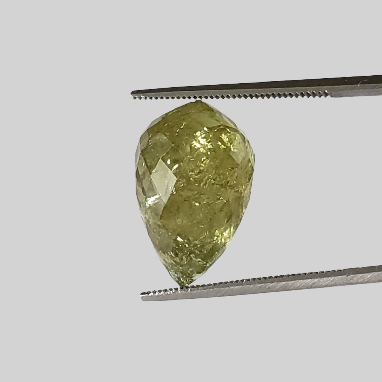  Garnet | Briolette | Spring Green | 17.9x11.6mm 19.39ct 1