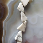  Howlite Gemstone Beads | 38 cm, 15 inch Strand | Triangular | White 1