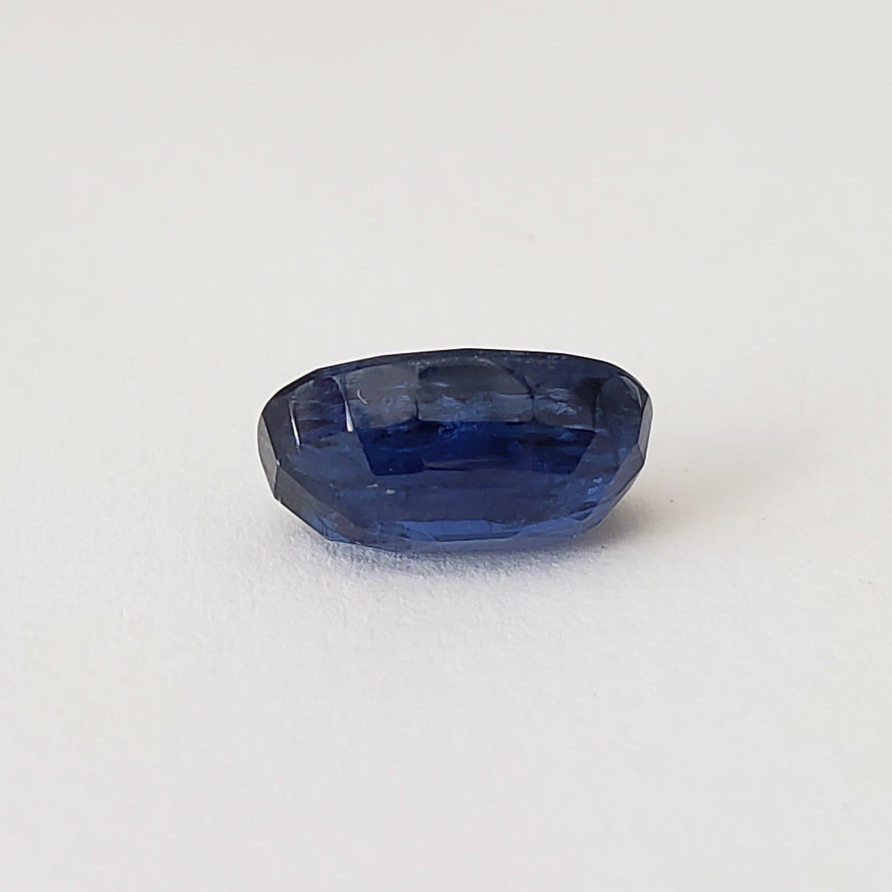  Kyanite | Oval Cut | Cornflower Blue | 12.4x7.9mm 5.6ct | Nepal 4