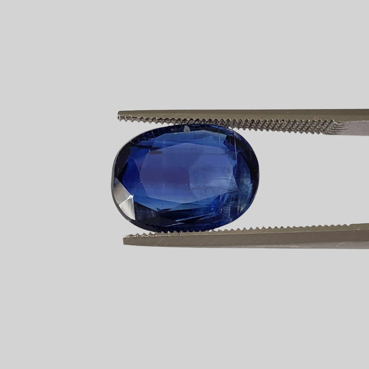  Kyanite | Oval Cut | Cornflower Blue | 12.6x9.7mm 5.88ct | Nepal 1