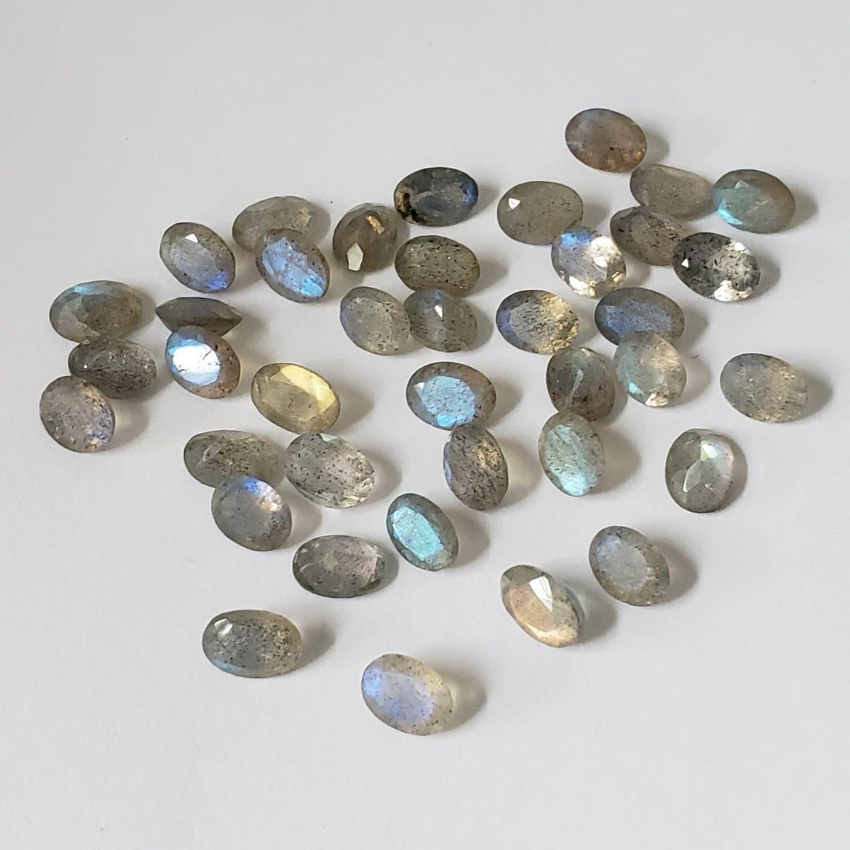   Labradorite | Faceted Oval Cut | Natural Gray Rainbow | 7x5mm 