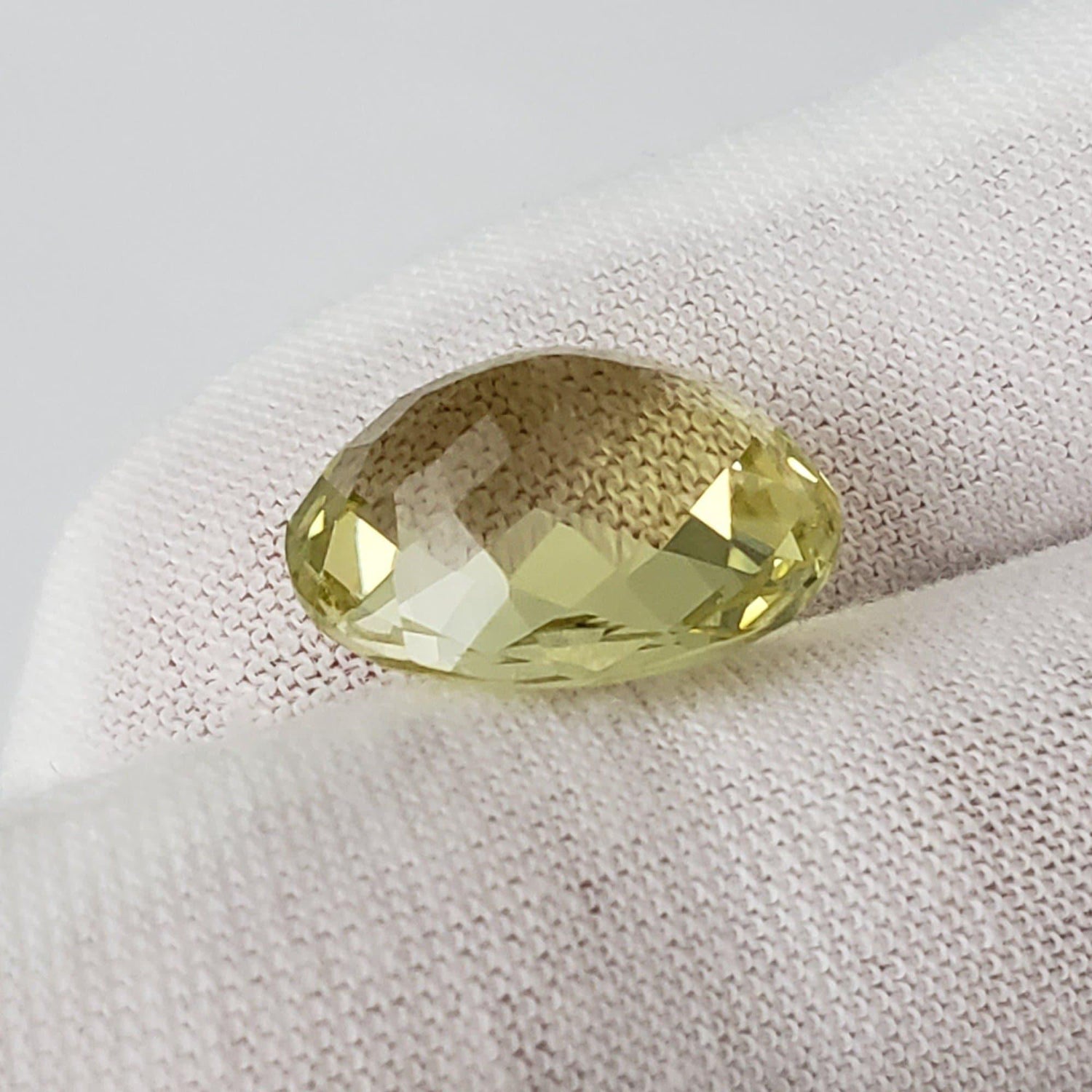  Lemon Quartz | Oval Checkerboard Cut | Lime Green | 17x14mm 12.60ct 1