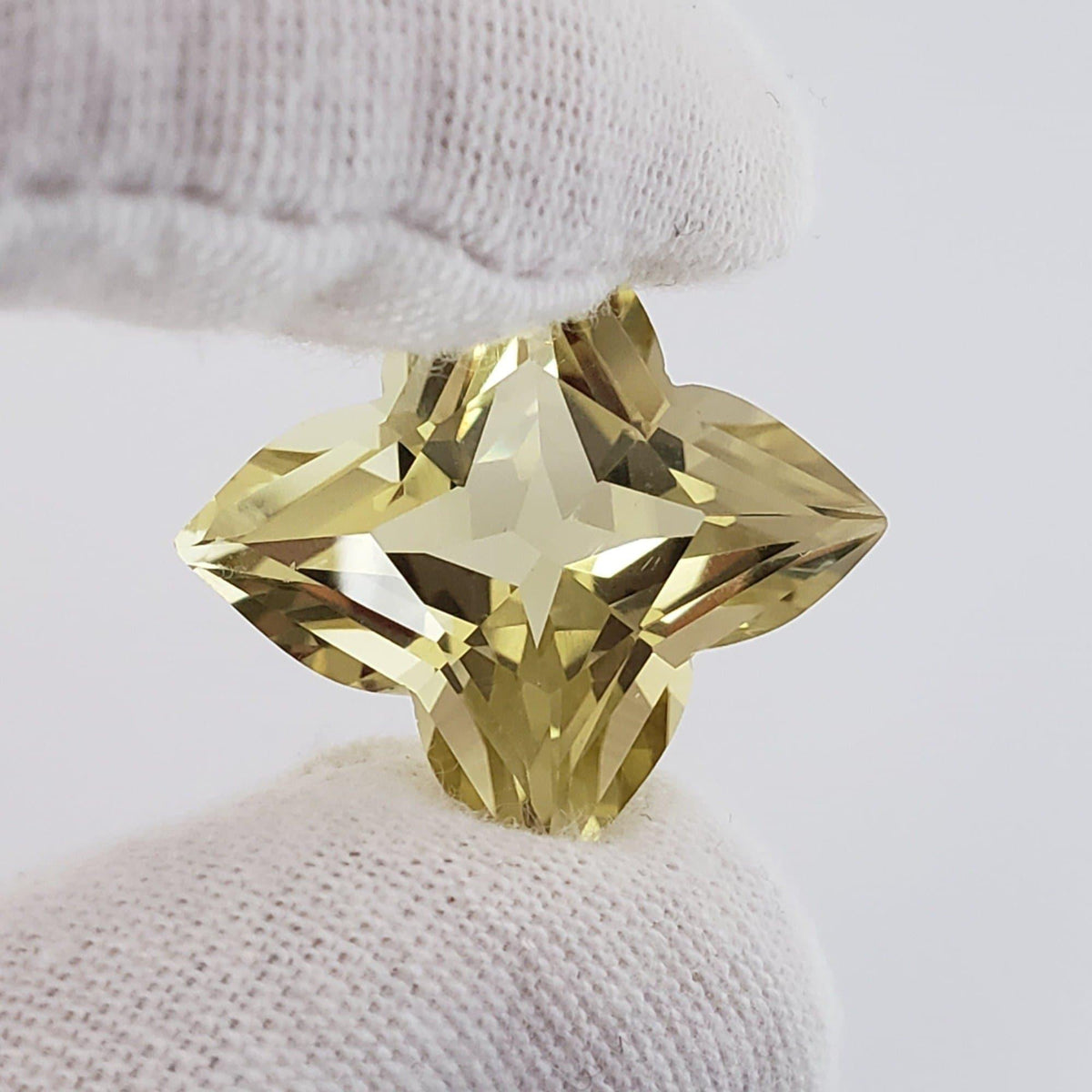  Lemon Quartz | Unheated Quartz | Concave Cut | Yellow | 17x17mm 21.7ct | Brazil 5