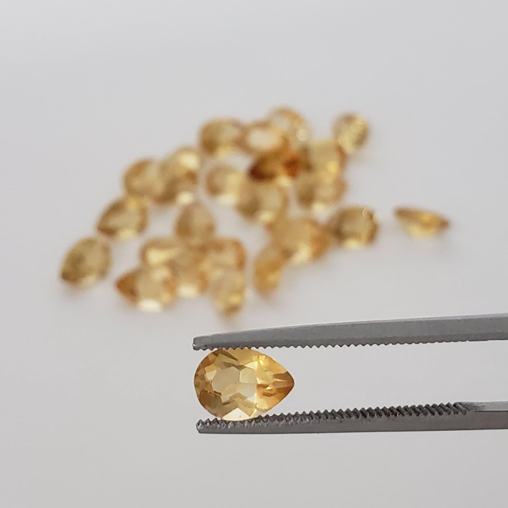  Madeira Citrine | Pear Shape Cut | Golden | 7x5mm 