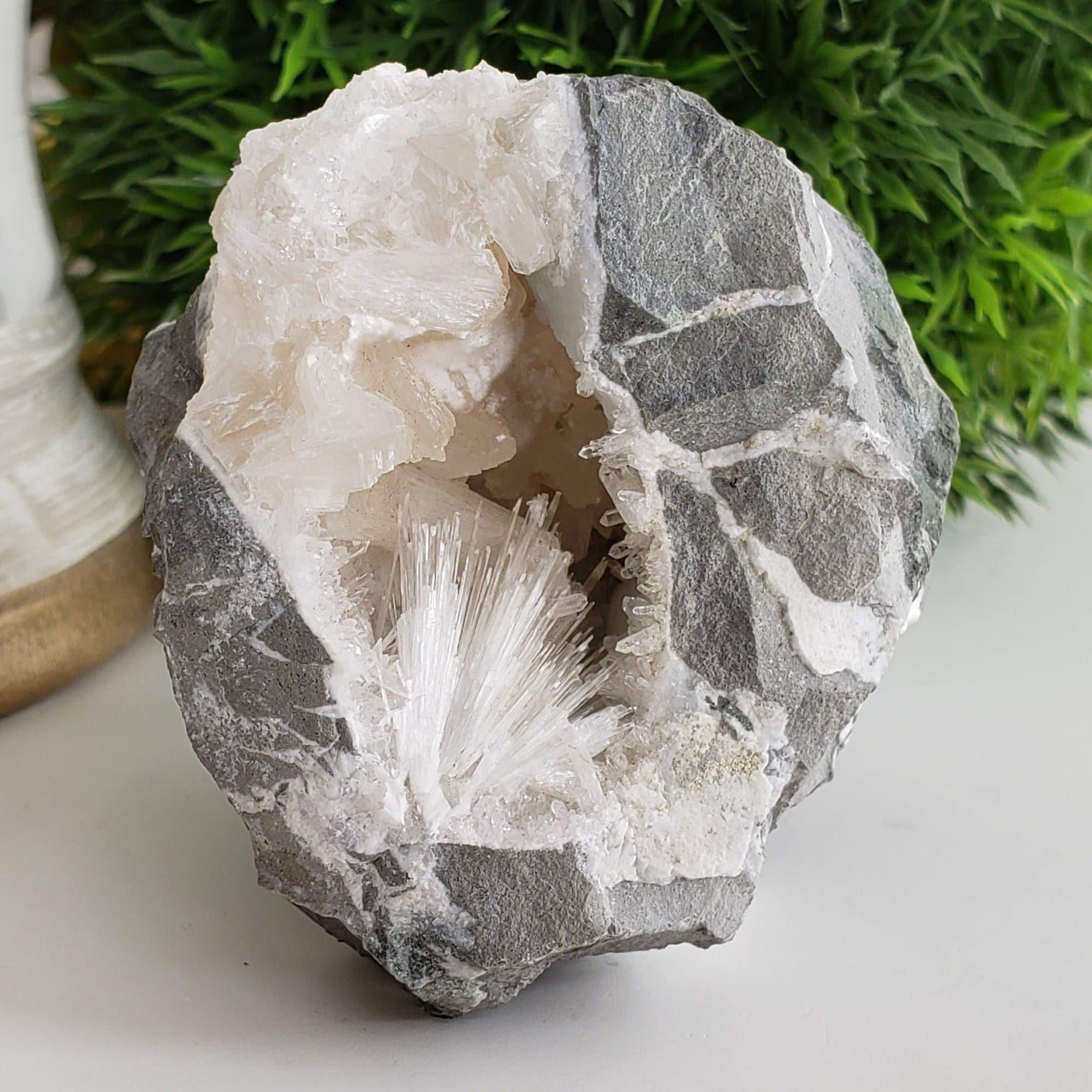  Mesolite with Stilbite in Geode | 352 gr | Dindoshi, India | SO24 