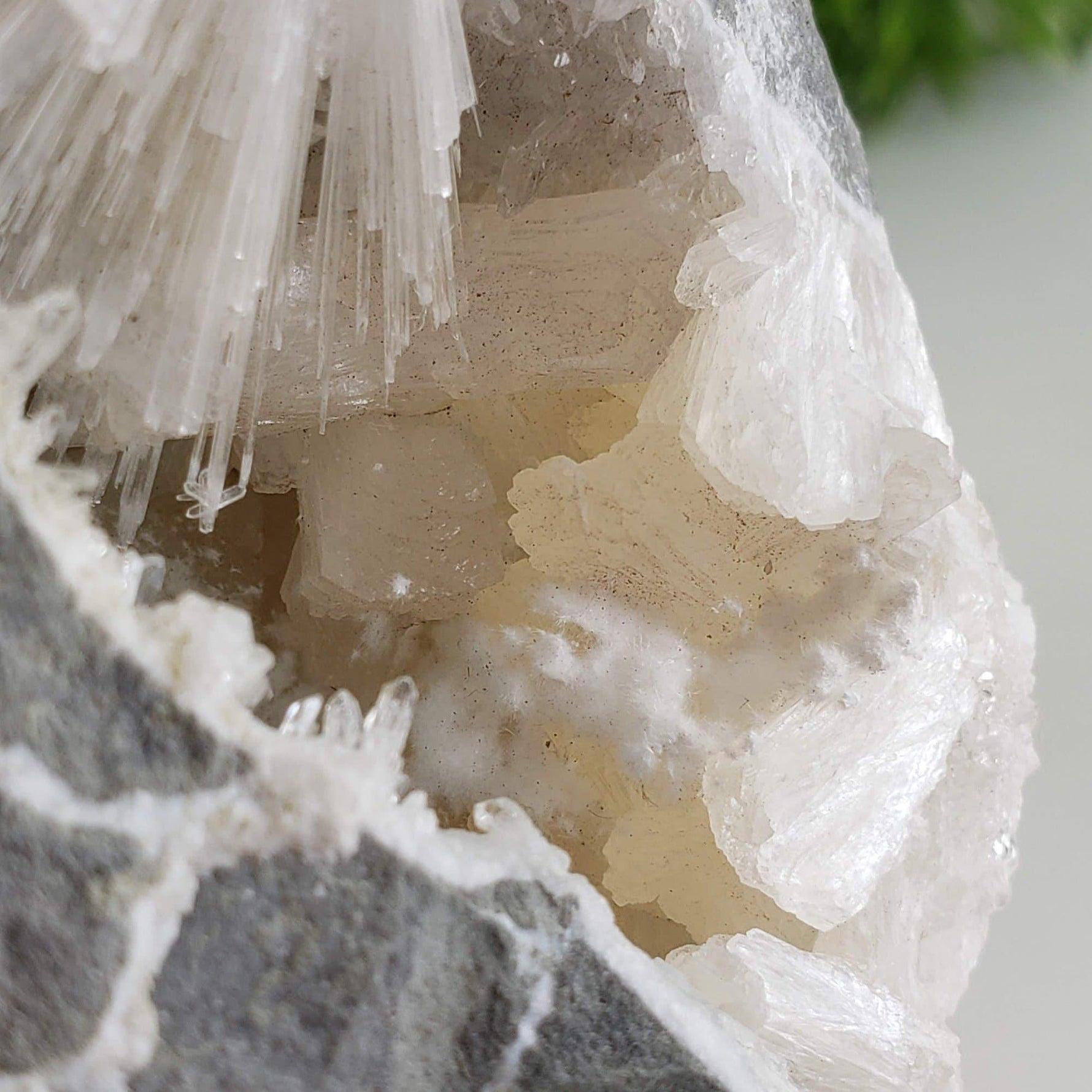  Mesolite with Stilbite in Geode | 352 gr | Dindoshi, India | SO24 5