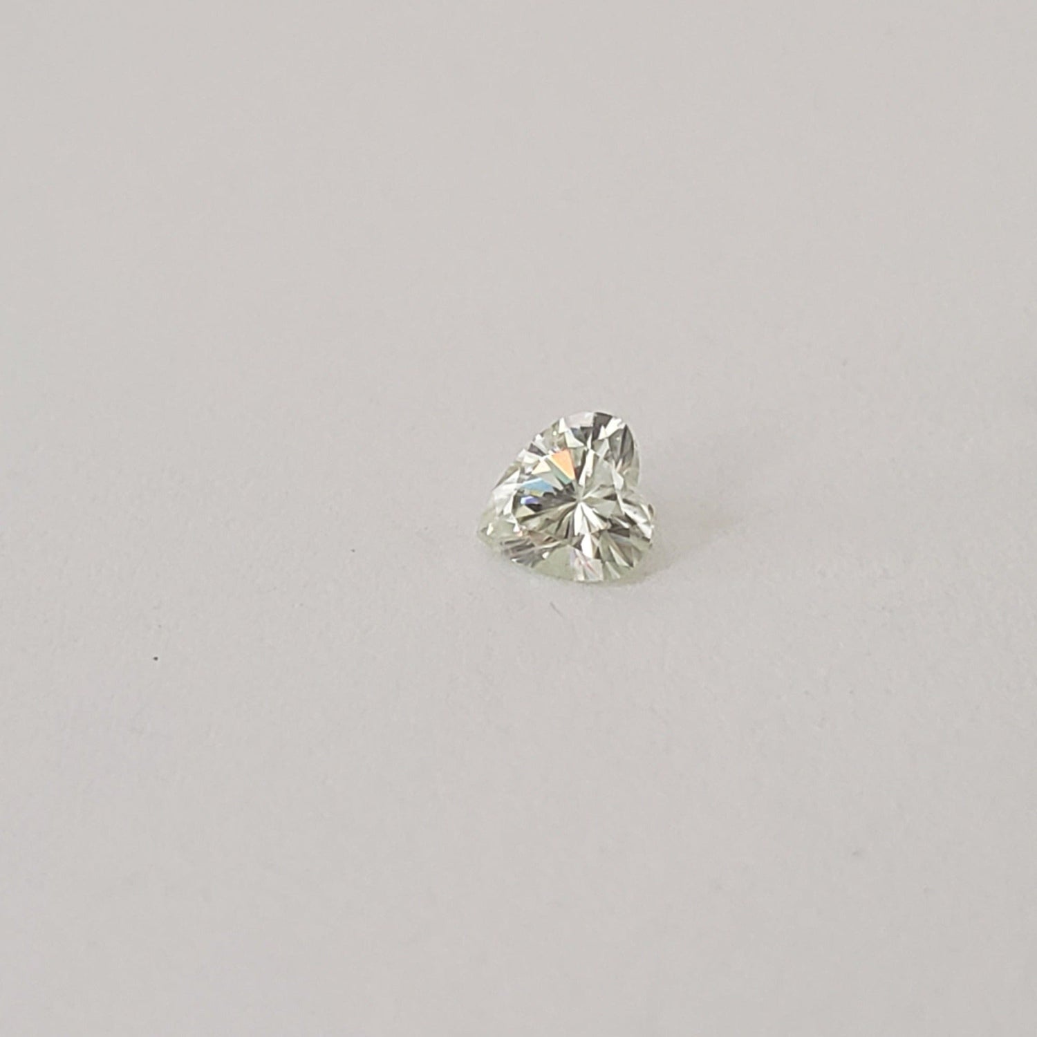  Moissanite | Heart Shape Cut | Pale Green | 4.5mm | SO24 1