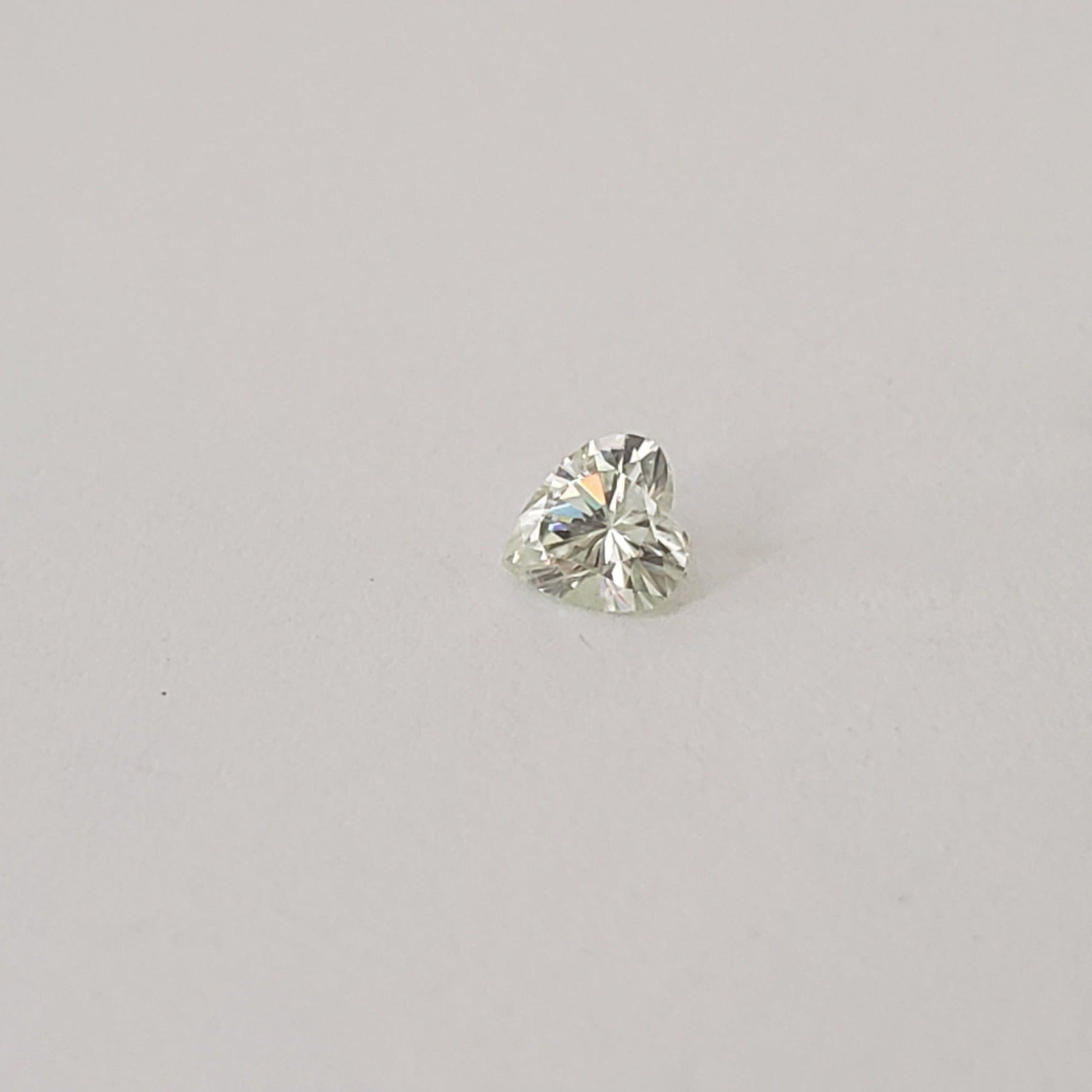  Moissanite | Heart Shape Cut | Pale Green | 4.5mm | SO24 1