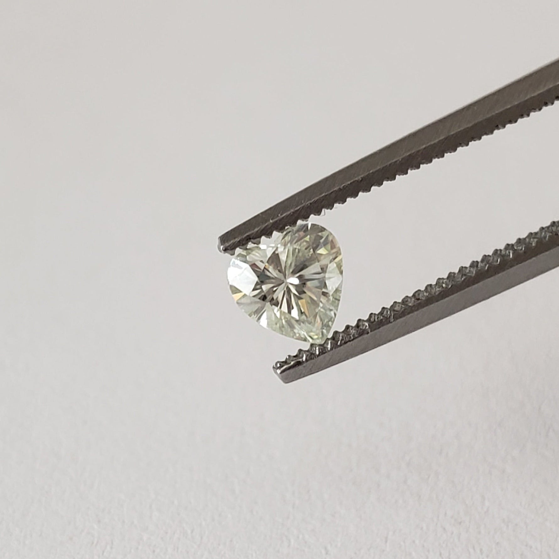  Moissanite | Heart Shape Cut | Pale Green | 4.5mm | SO24 2
