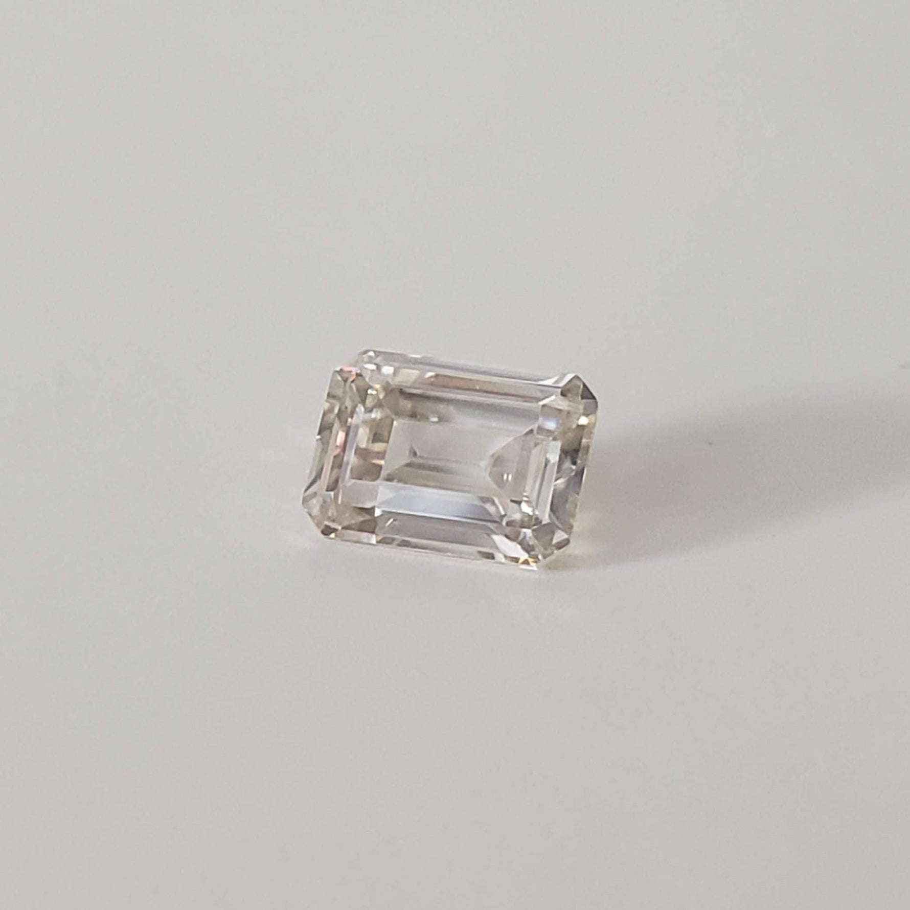  Moissanite | Octagon Cut | Pale Pink | 8x6mm | SO24 4