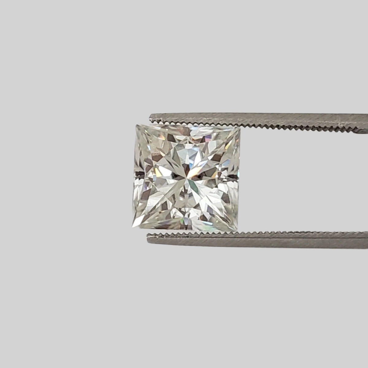  Moissanite | Princess Cut | White | 9.5mm | SO24 