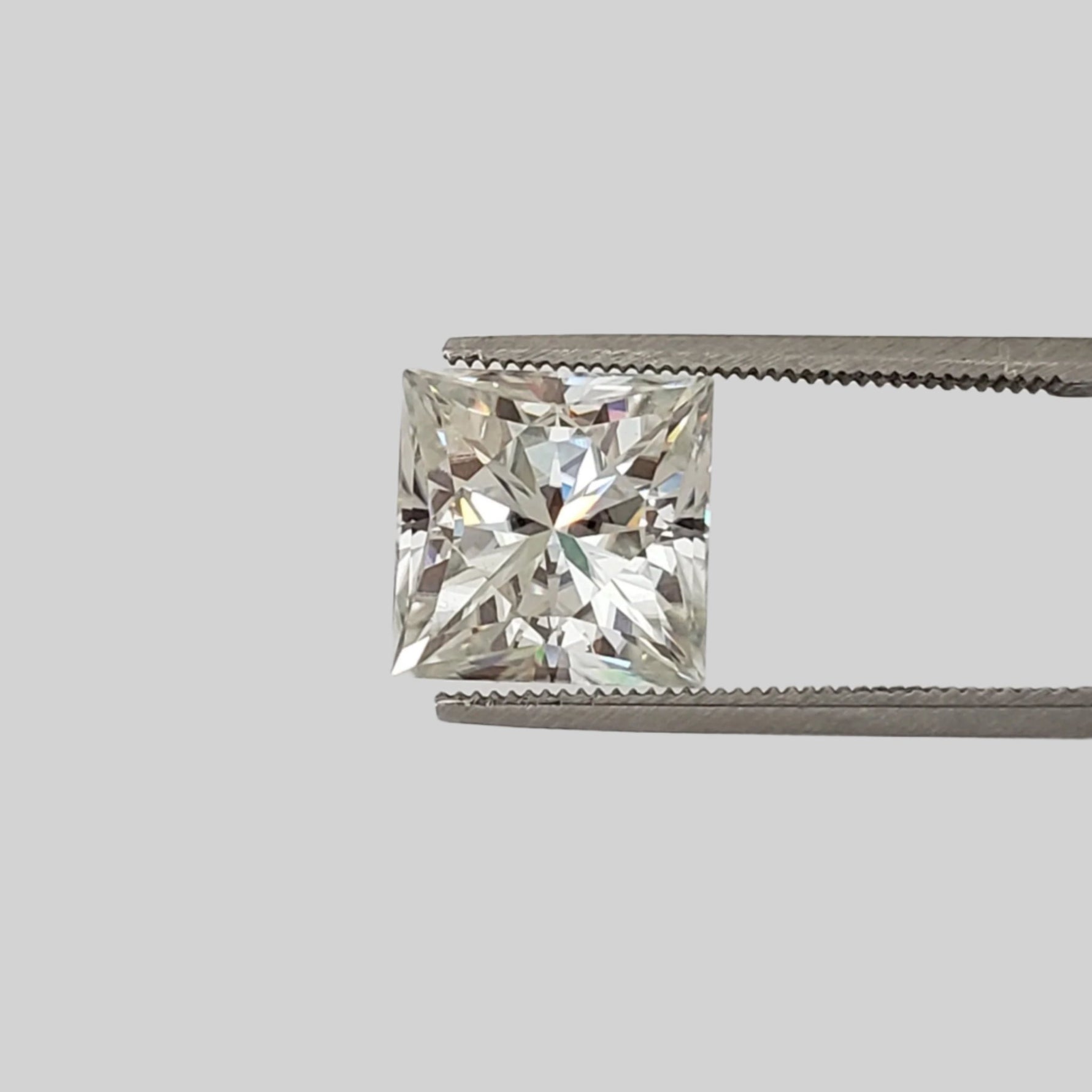  Moissanite | Princess Cut | White | 9.5mm | SO24 