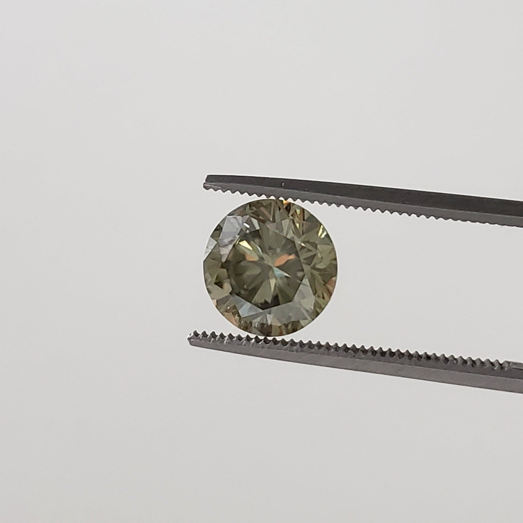  Moissanite | Round Diamond Cut | Green | 8mm | SO24 