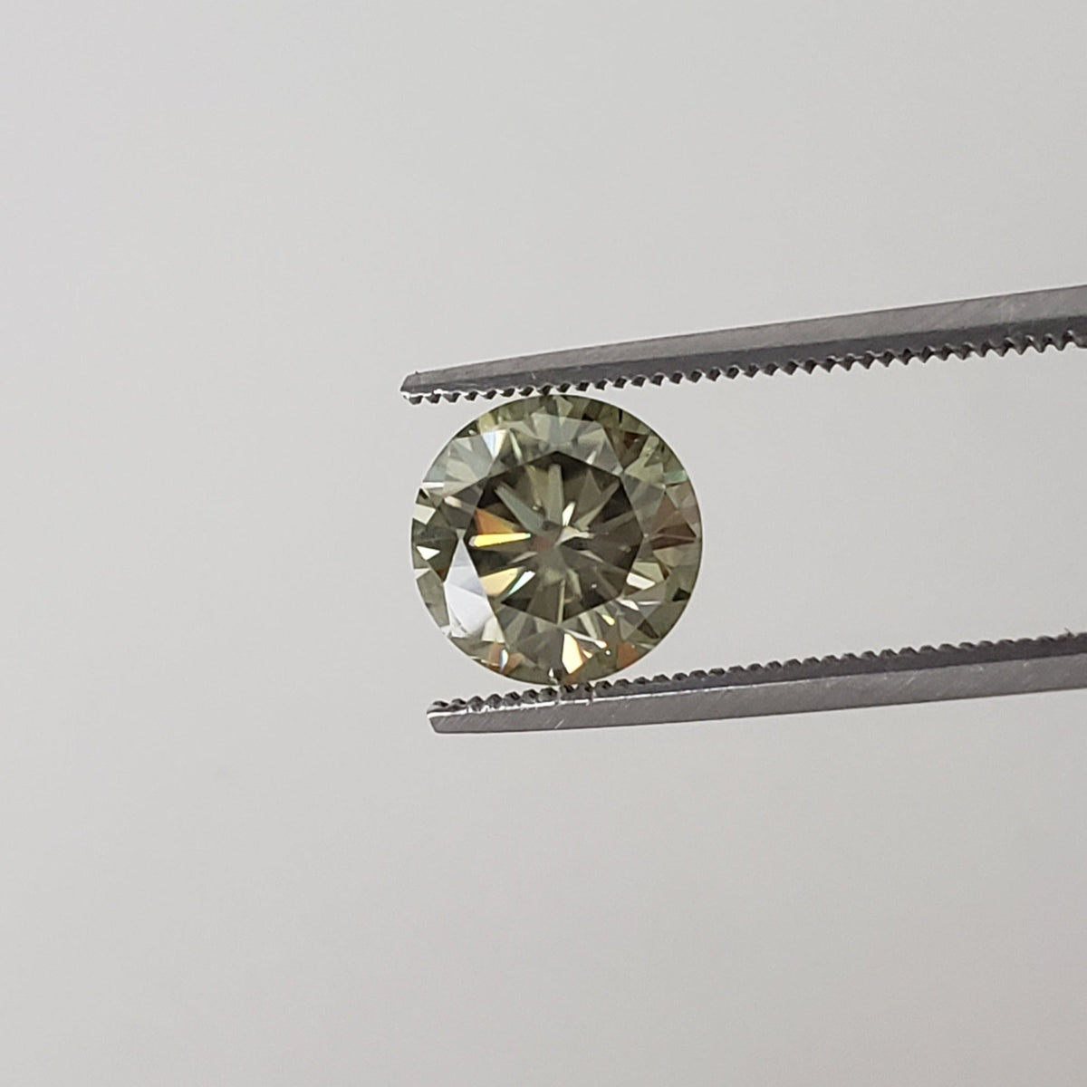  Moissanite | Round Diamond Cut | Green | 8mm | SO24 2