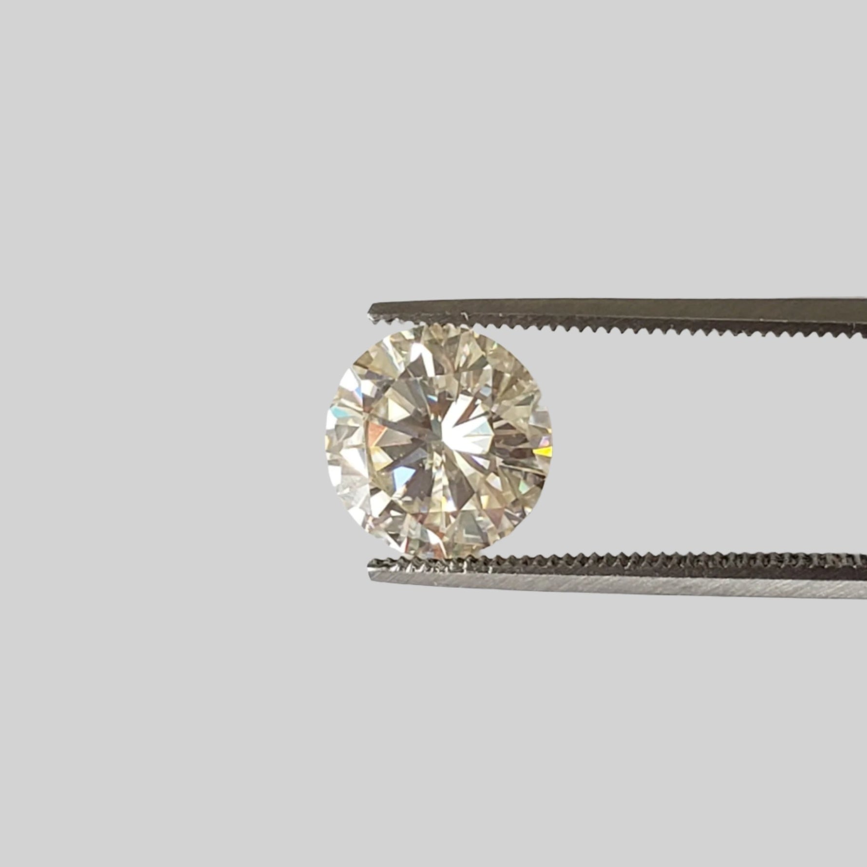  Moissanite | Round Diamond Cut | Pale Yellow | 9mm | SO24 1