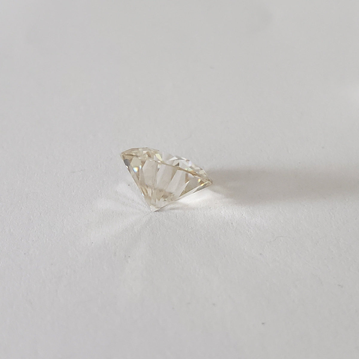  Moissanite | Round Diamond Cut | Pale Yellow | 9mm | SO24 5