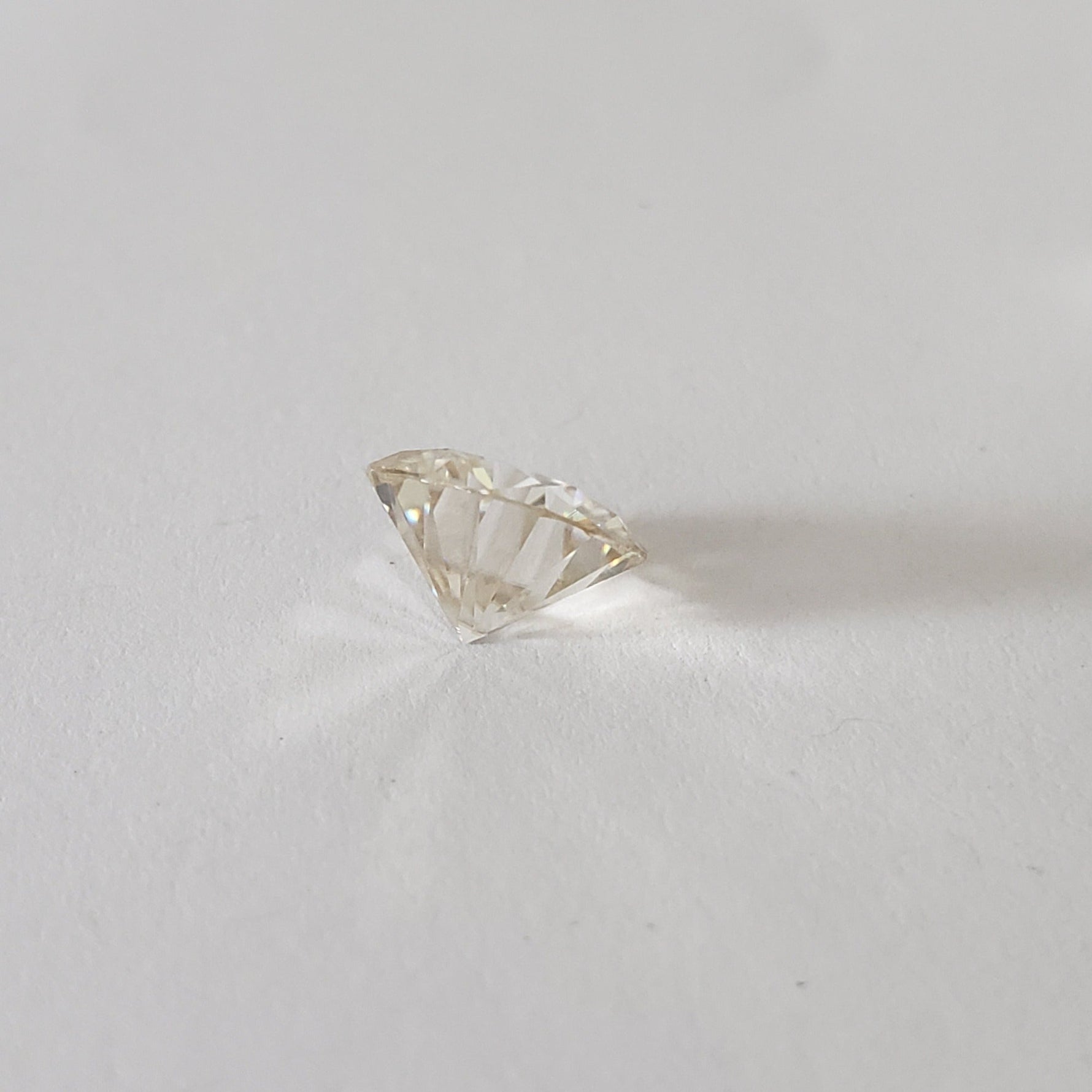  Moissanite | Round Diamond Cut | Pale Yellow | 9mm | SO24 5