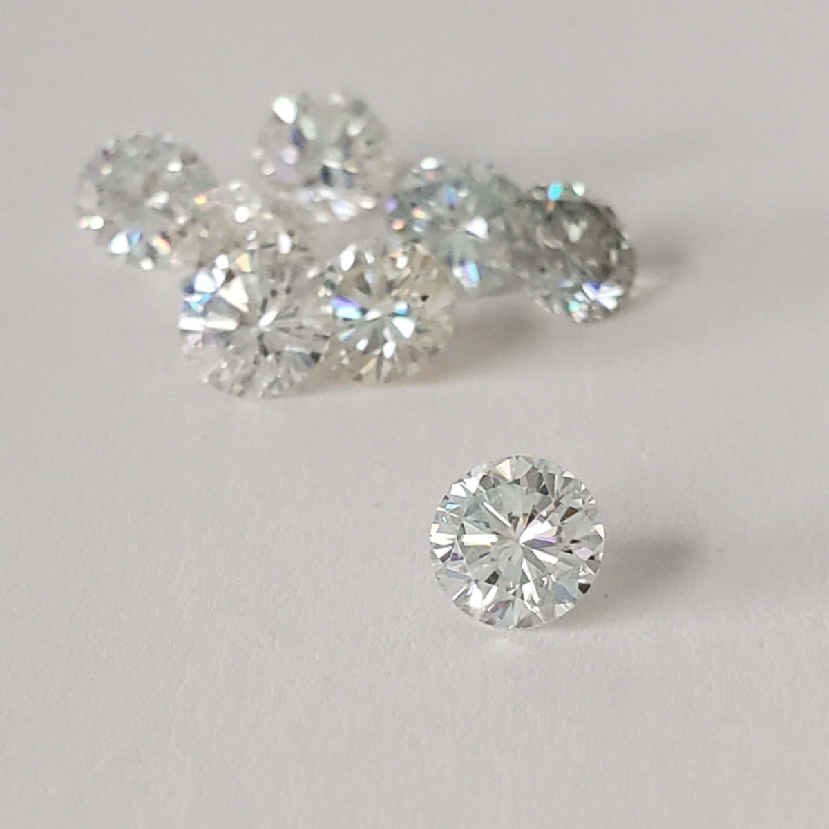  Moissanite | Round Diamond Cut | White | 5mm | SO24 