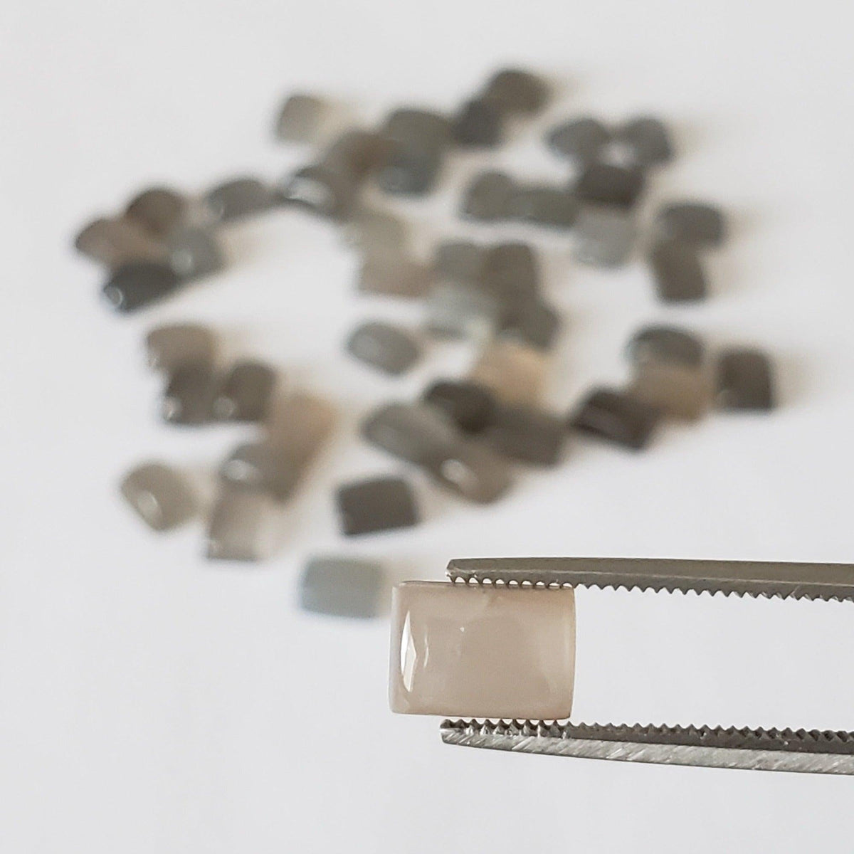  Moonstone | Baguette Cabochon | Gray | 7x5mm 1