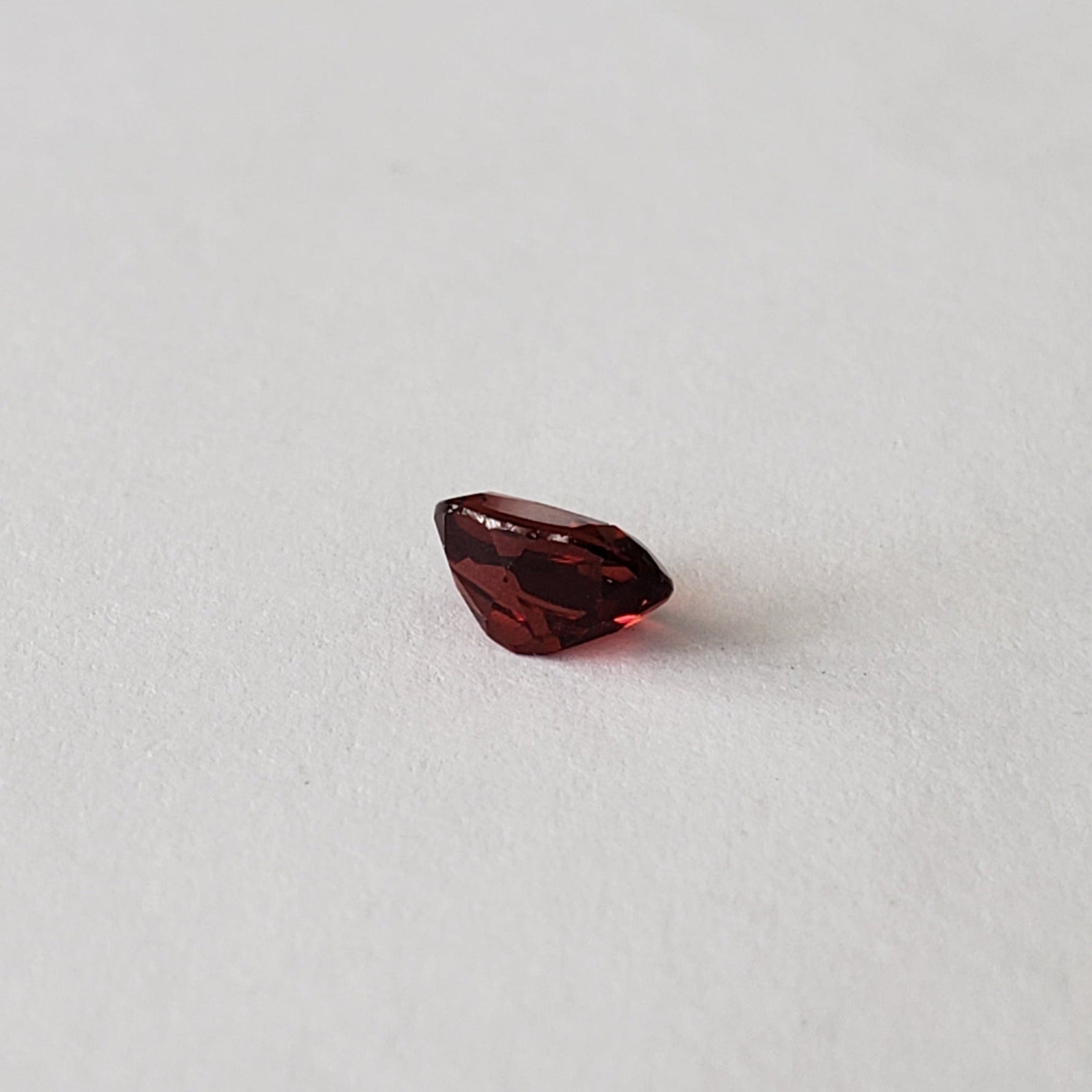  Mozambique Garnet | Oval Cut | Orange Red | 7x5mm 2