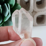  Natural Quartz Crystal | 16.4 Gr | Lyndhurst, Ontario Canada | SO24 
