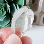  Natural Quartz Crystal | 16.4 Gr | Lyndhurst, Ontario Canada | SO24 1