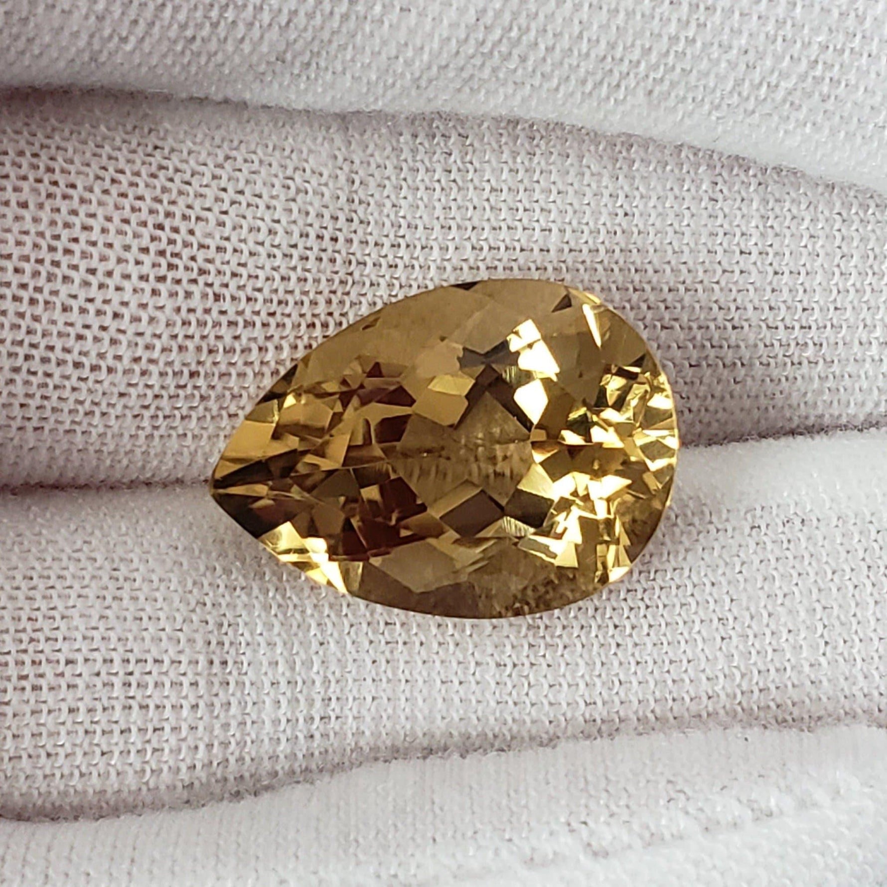  Olive Quartz | Pear Shape Cut | 18x13mm 3