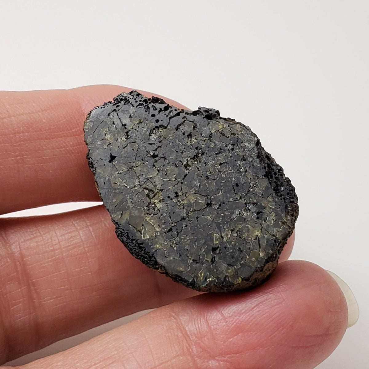  Olivine Volcanic Bomb | Lava Coated Crystal | 18 gr | Mortlake, Victoria, Australia | SO24 8