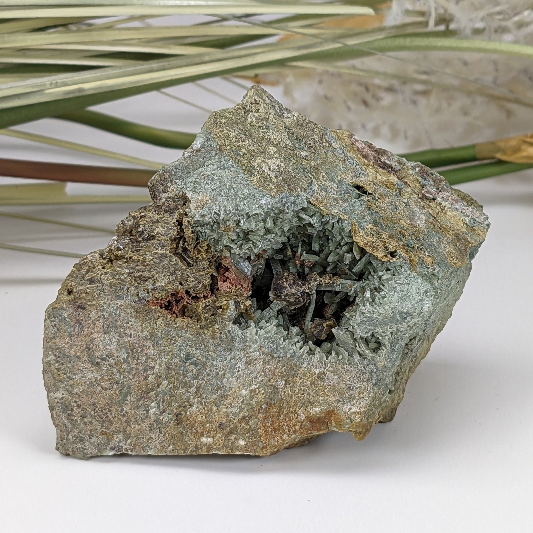 Diopside Crystal Dark Green Mineral 260 Gr, East Tyrolia, Austria